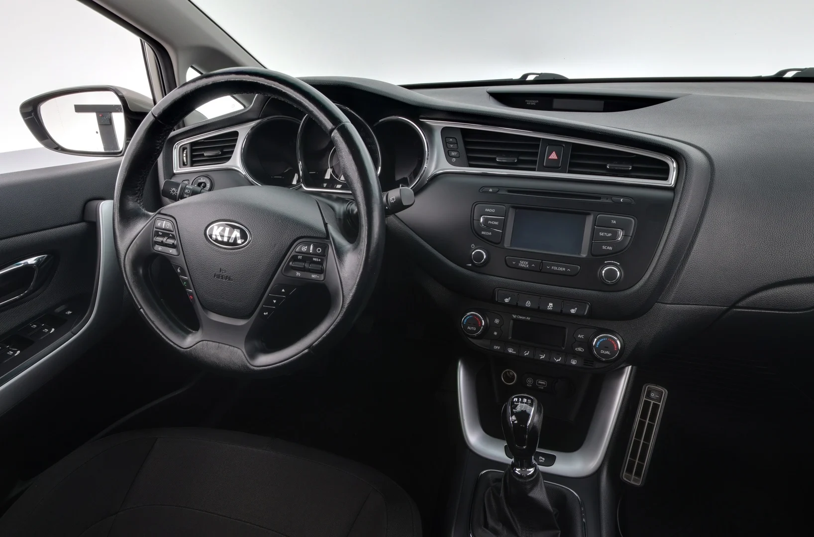 Car Image - AwDhMlsdk9SFzBPn3dLPM