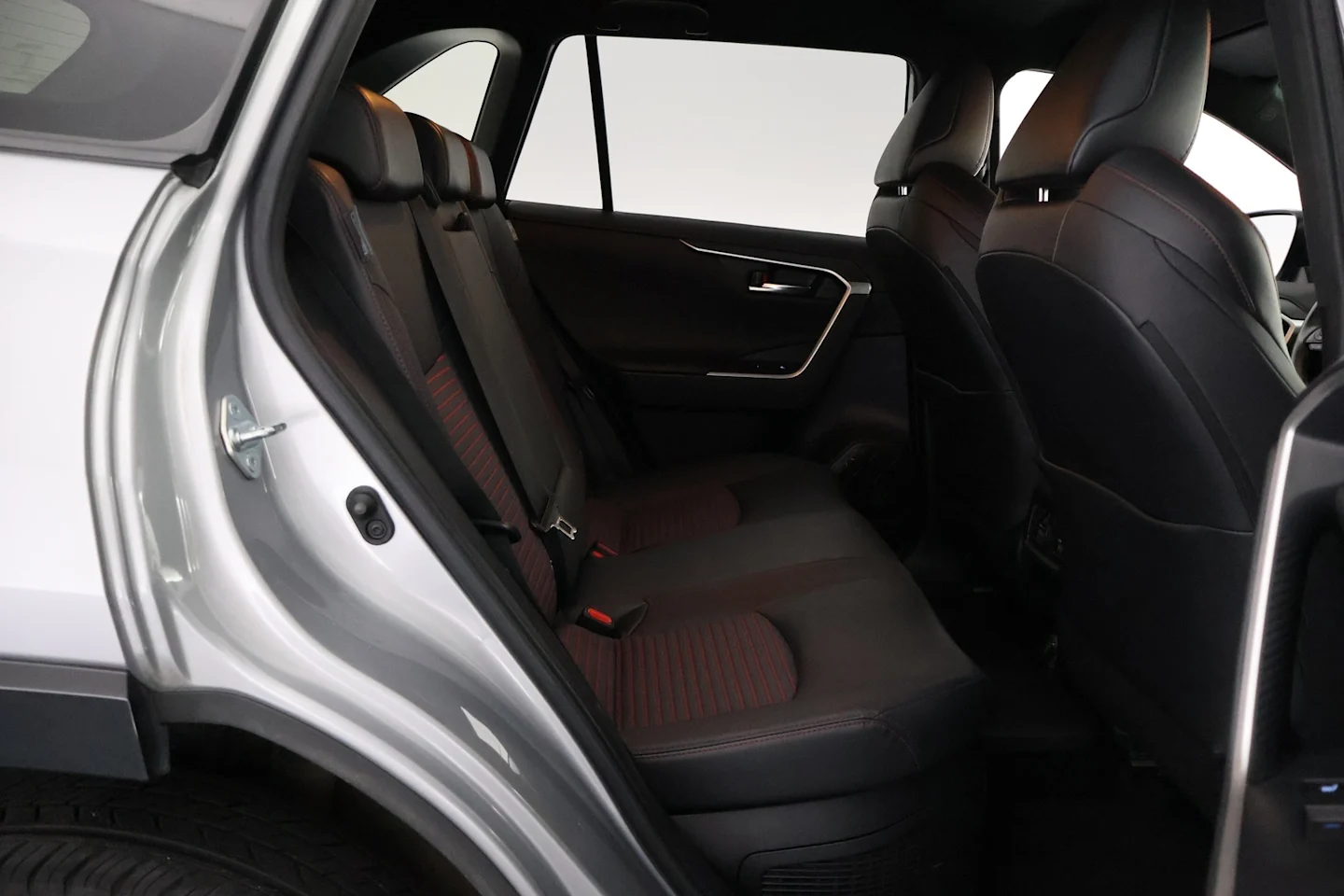 Car Image - 4bj08wylc5uFS9eBOrYJlO
