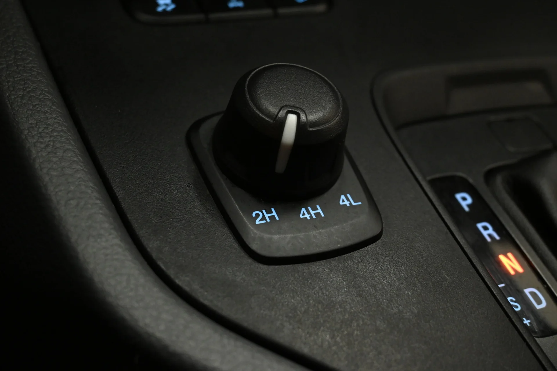 Car Image - 6jX5lvTFVPtBdoZV6VfTfz