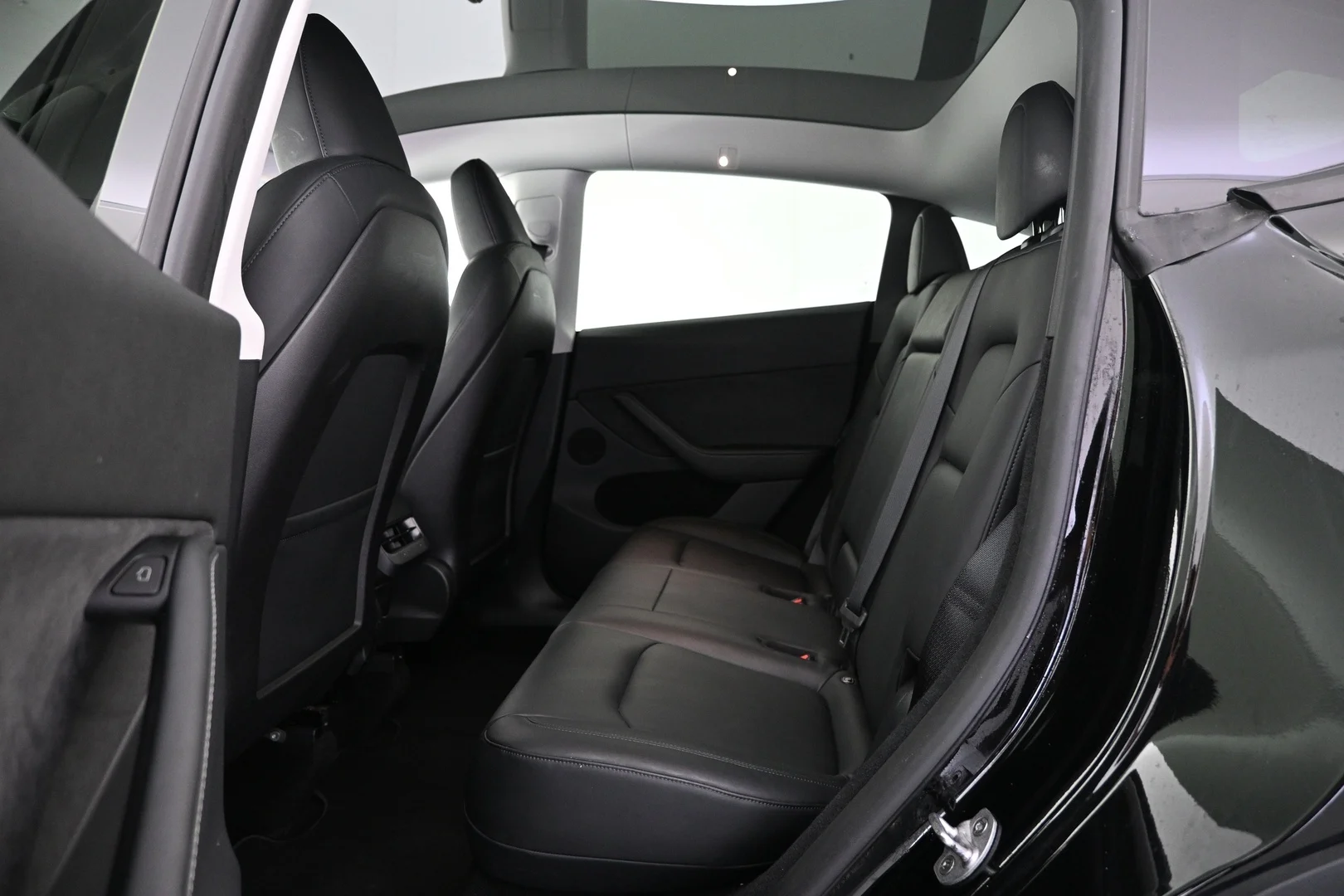 Car Image - lrOIxNyW0KvTde8lb2lvR