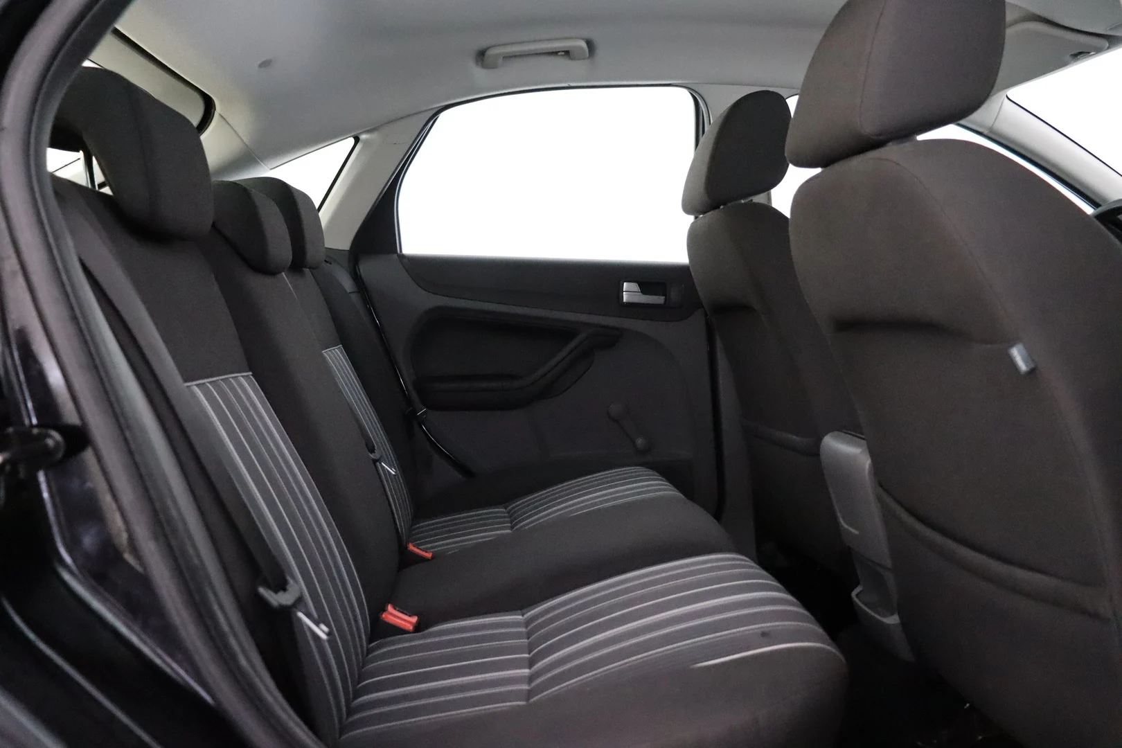 Car Image - 10SvRb8Pb93eFhZncLlq2u