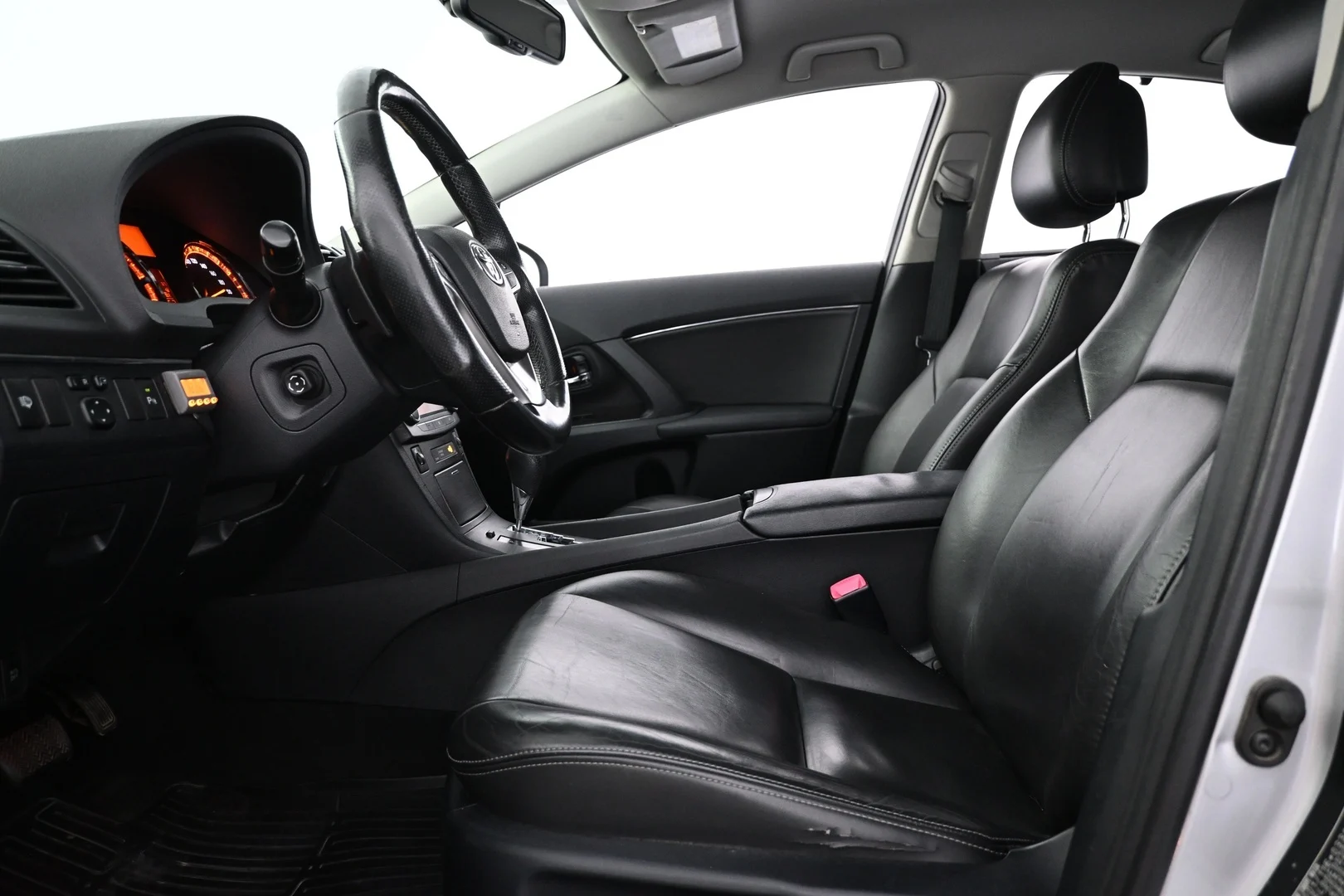 Car Image - 5QaqfYHb8l7LjWTG8unuki