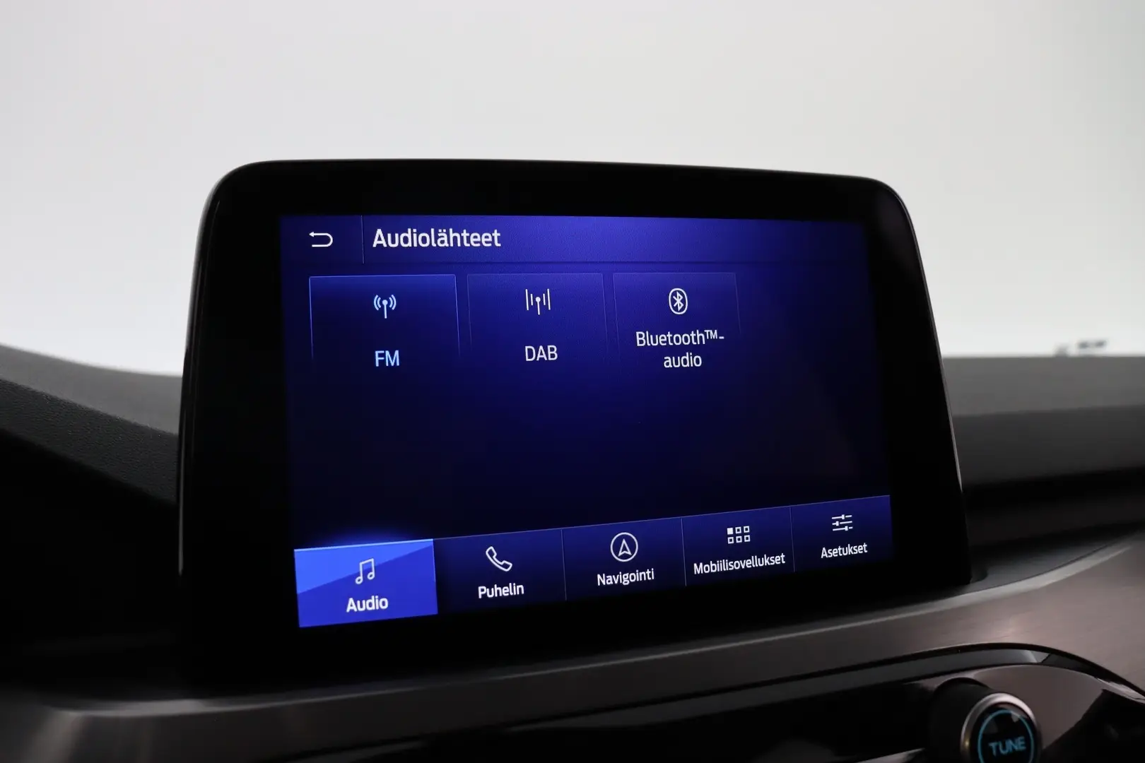 Car Image - lC1zo1oHYmuSF6GqUPZlK