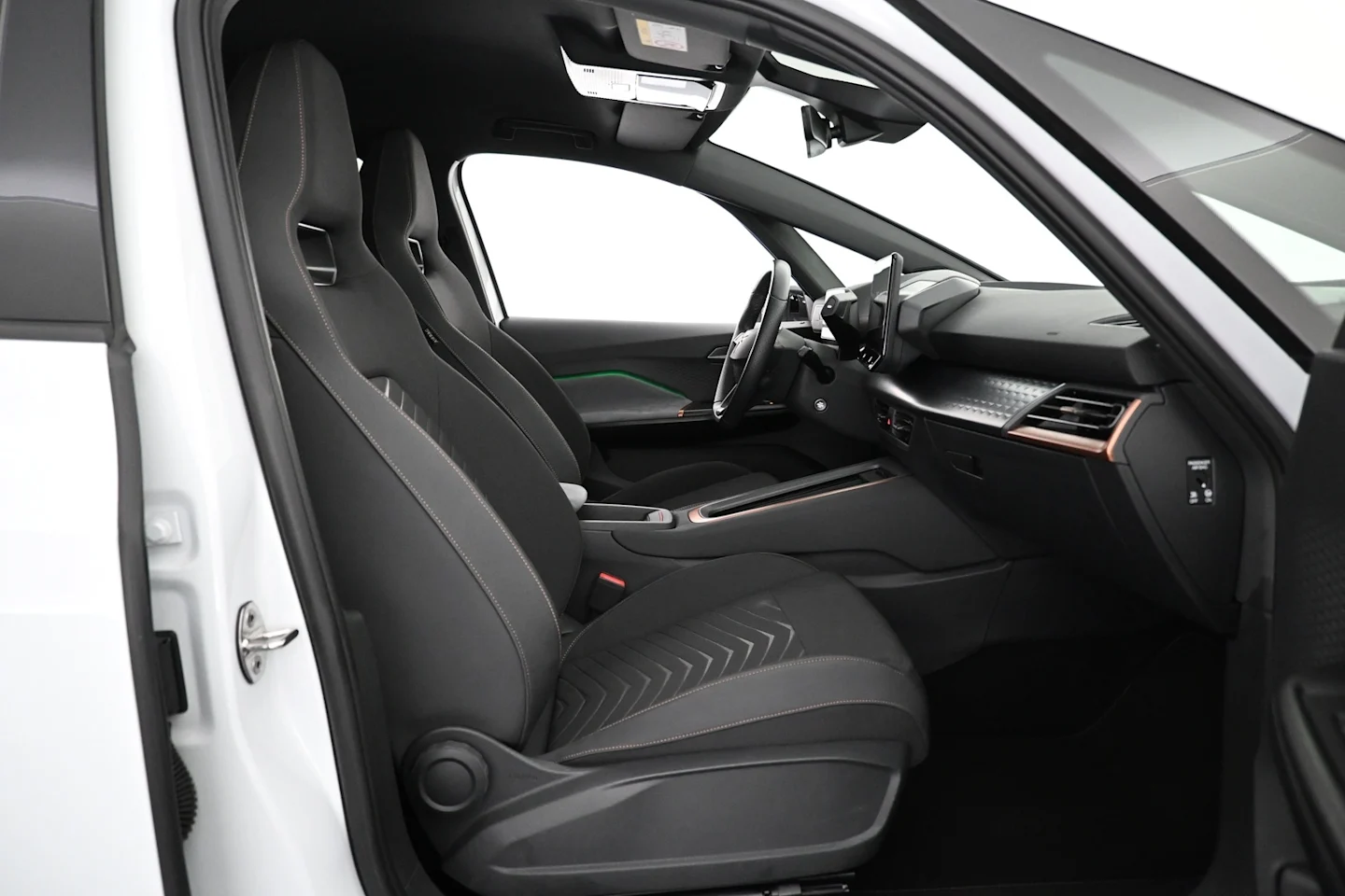 Car Image - fdBltNQo11BoqGBebtNCl
