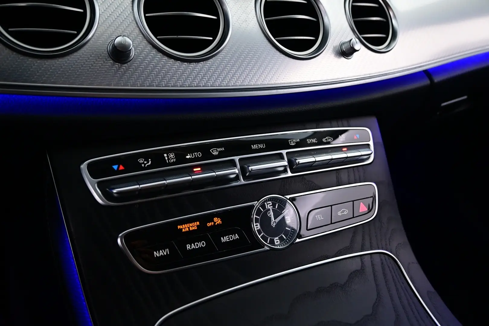 Car Image - 3sJ3HoJmNrWxnpv4xY9UxN