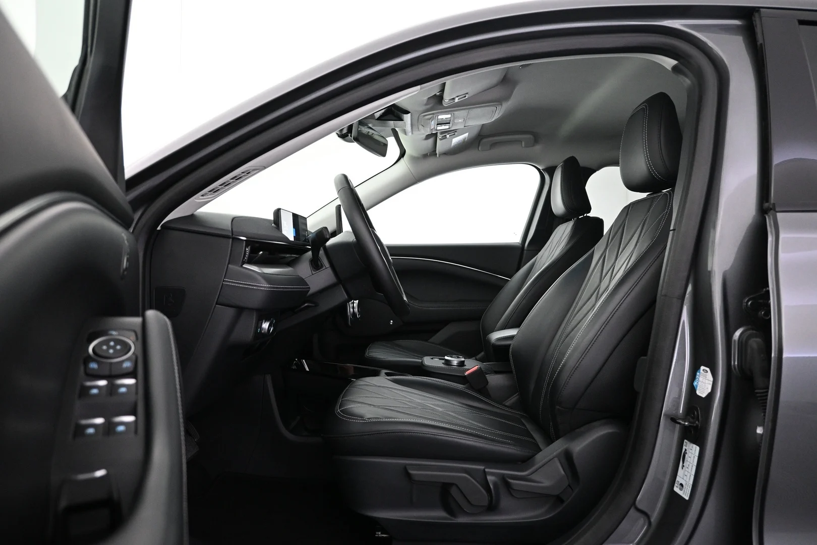 Car Image - 3qnSPo1Rh6ixFzgmK5P8iT
