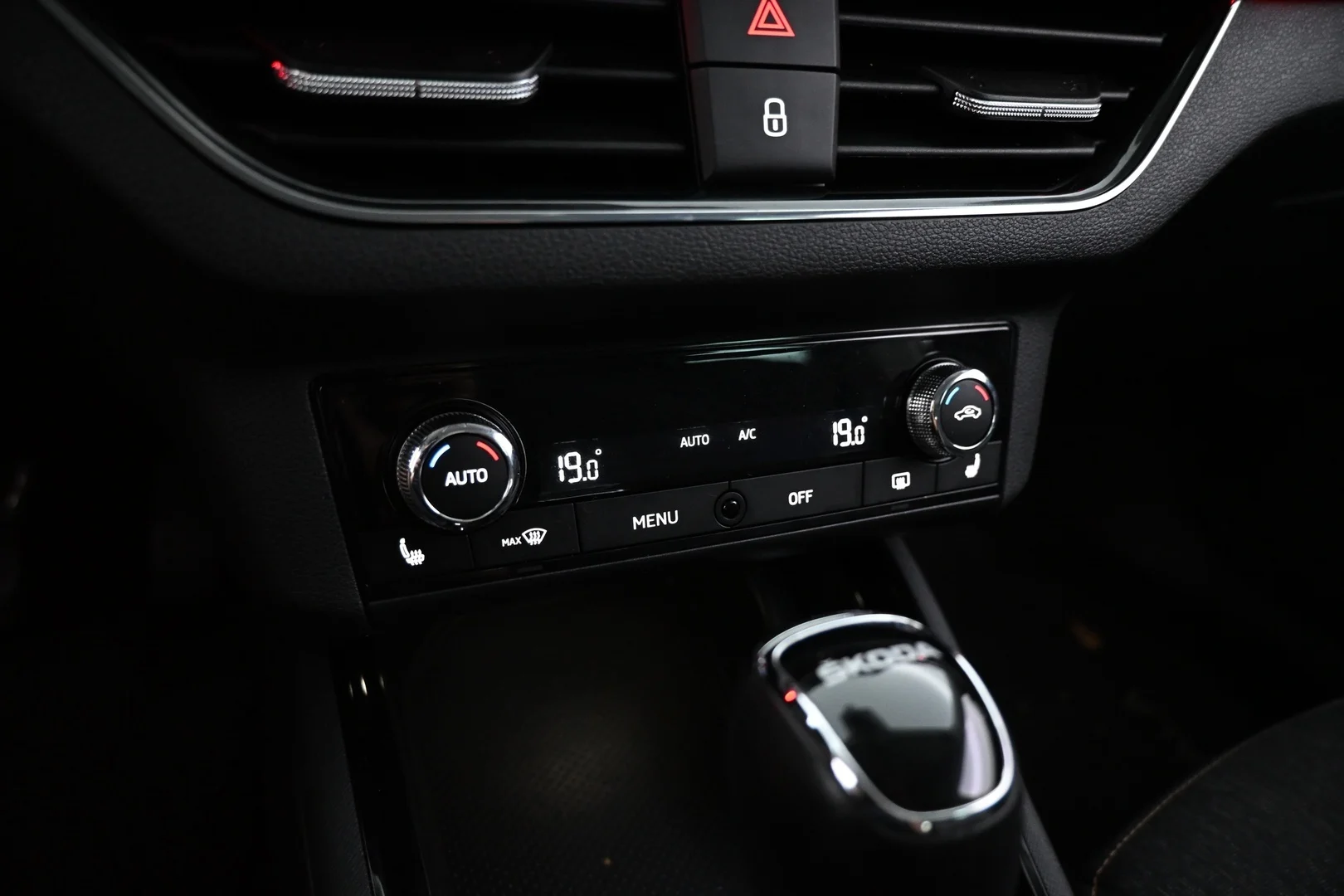 Car Image - 3D3bVbsZKbnYn6yrDZZtwz