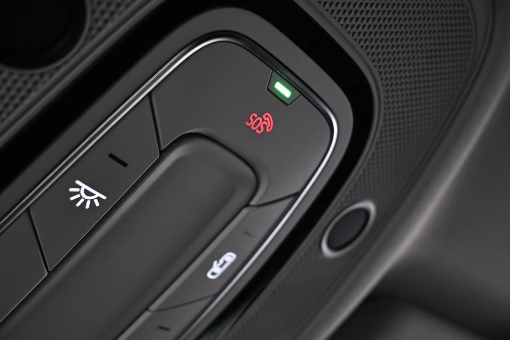 Car Image - 7Cam0FwuDstxceyoH8U1S6