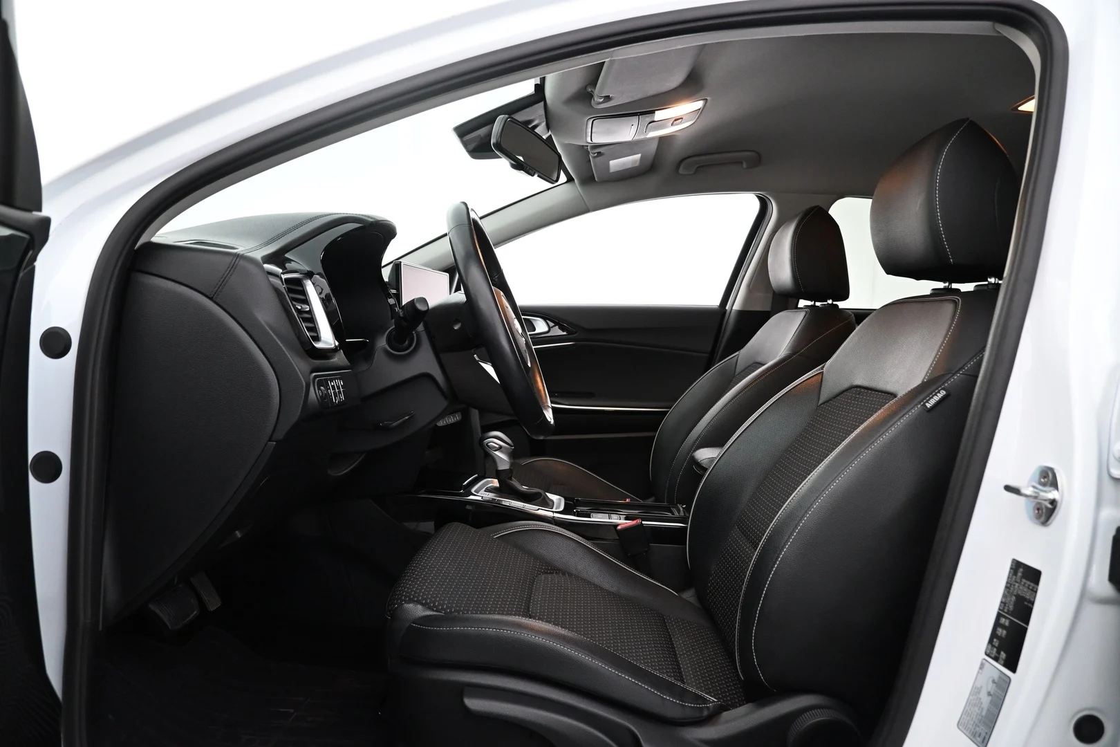 Car Image - 2UPOAuEwuul3RtR3RWdcyH