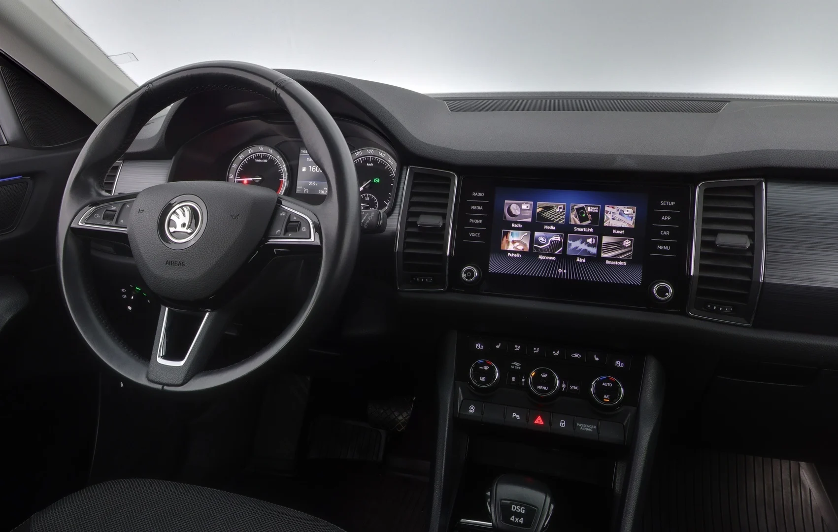 Car Image - 7uogmKNpzf2aIPJcpooVbm