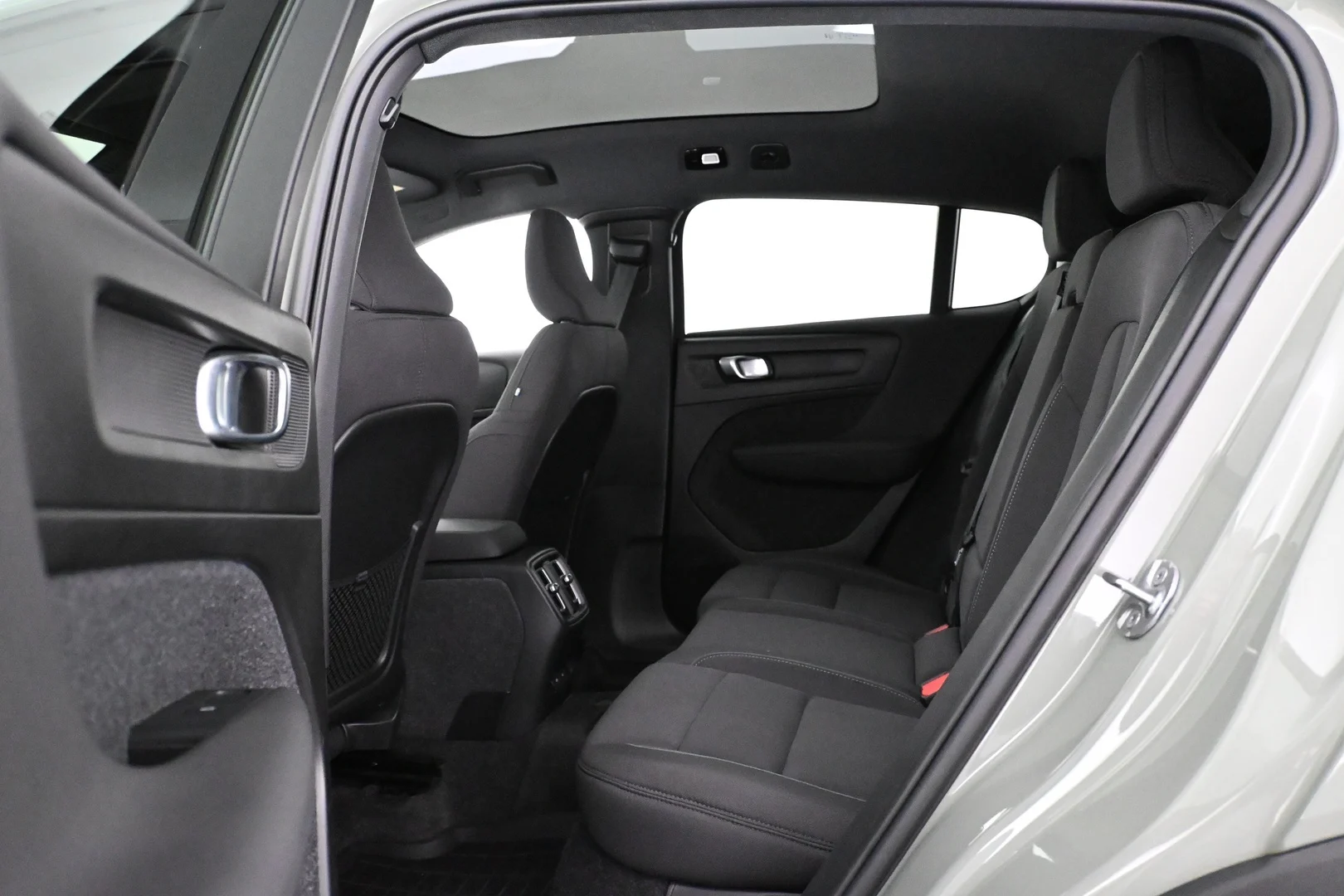 Car Image - TSVX4lwCGJY5PDtI0oXgm
