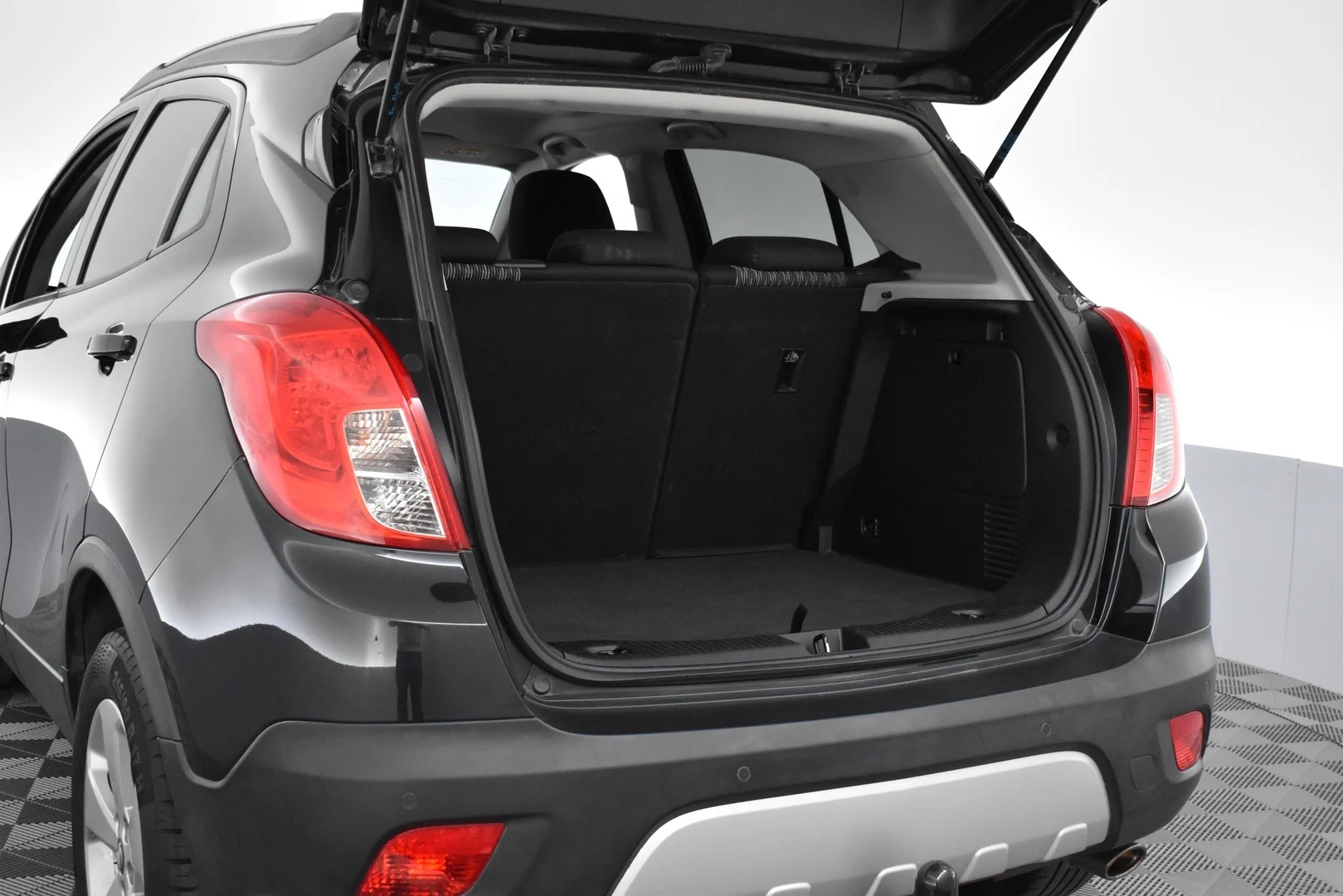 Car Image - 5ZixtYu4hYCMrUd88LiMX5