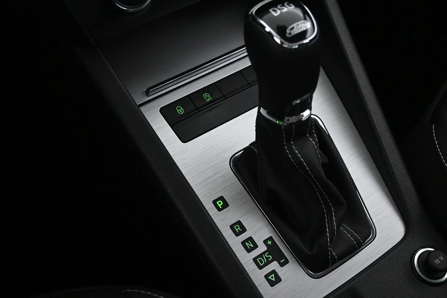 Car Image - 4But6q5vdHrxx0dqfQvisu