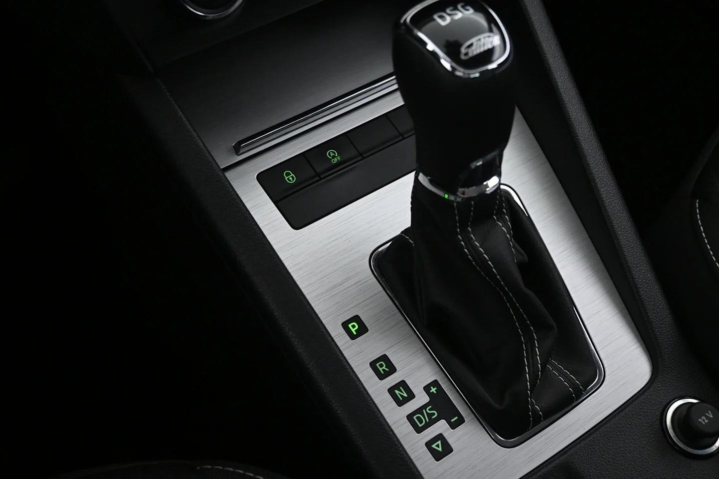 Car Image - 4But6q5vdHrxx0dqfQvisu