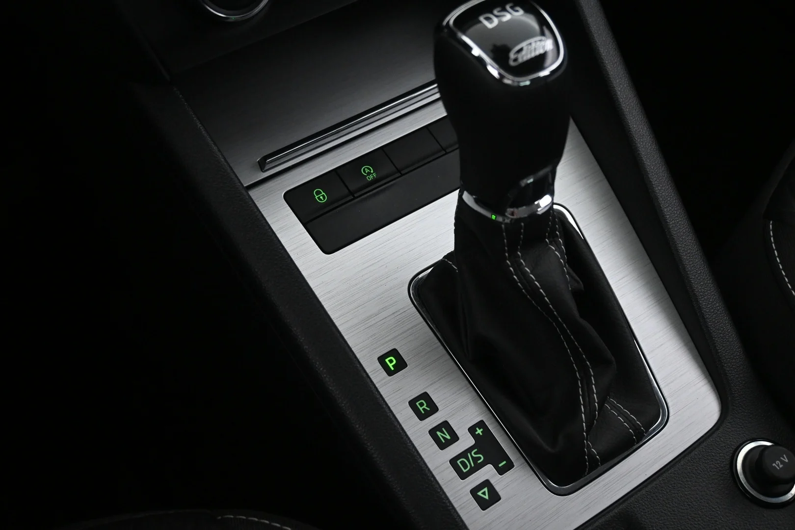 Car Image - 4But6q5vdHrxx0dqfQvisu