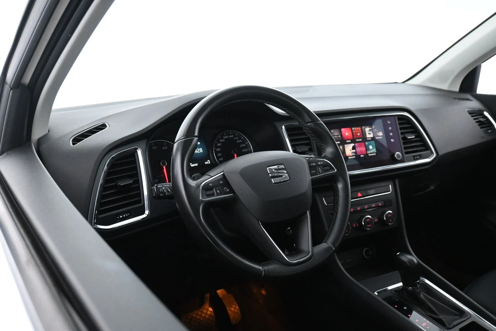 Car Image - 4L42kVXMlqwXO5GJKeHN8j