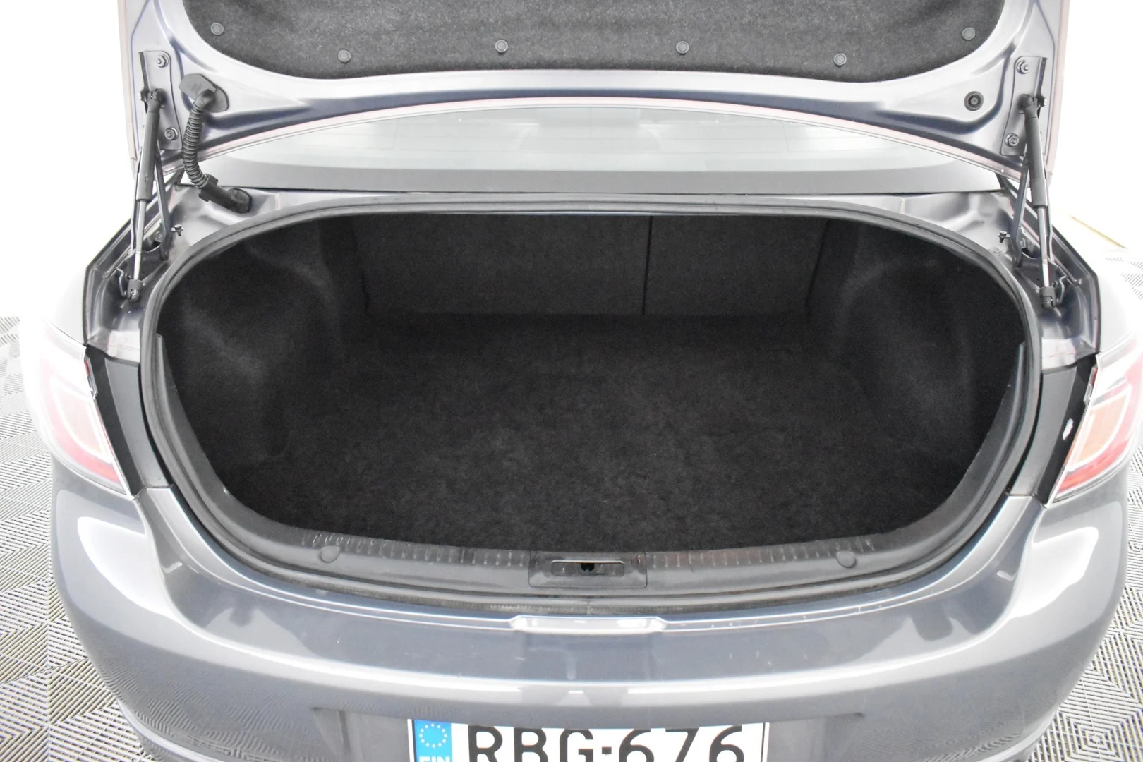 Car Image - 49YxEBbmElhDP4pwARrTnc