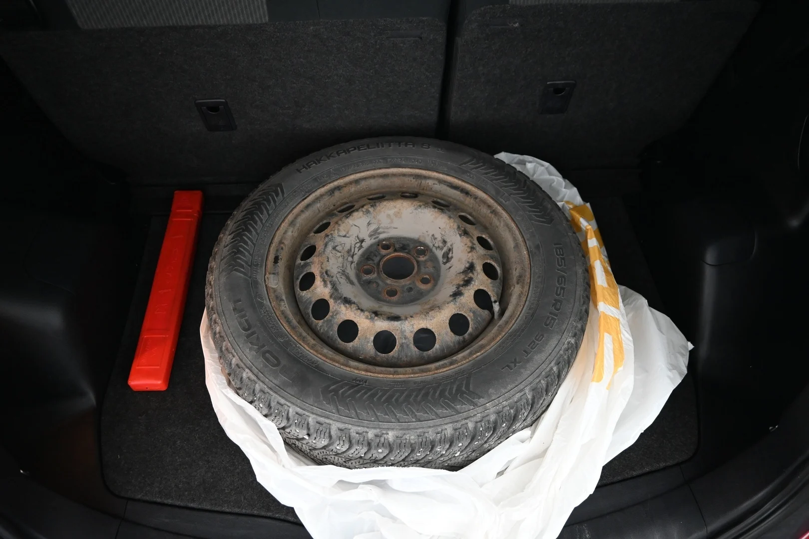 Car Image - 5sy2Y6h0zJBFmYIccfZtfN