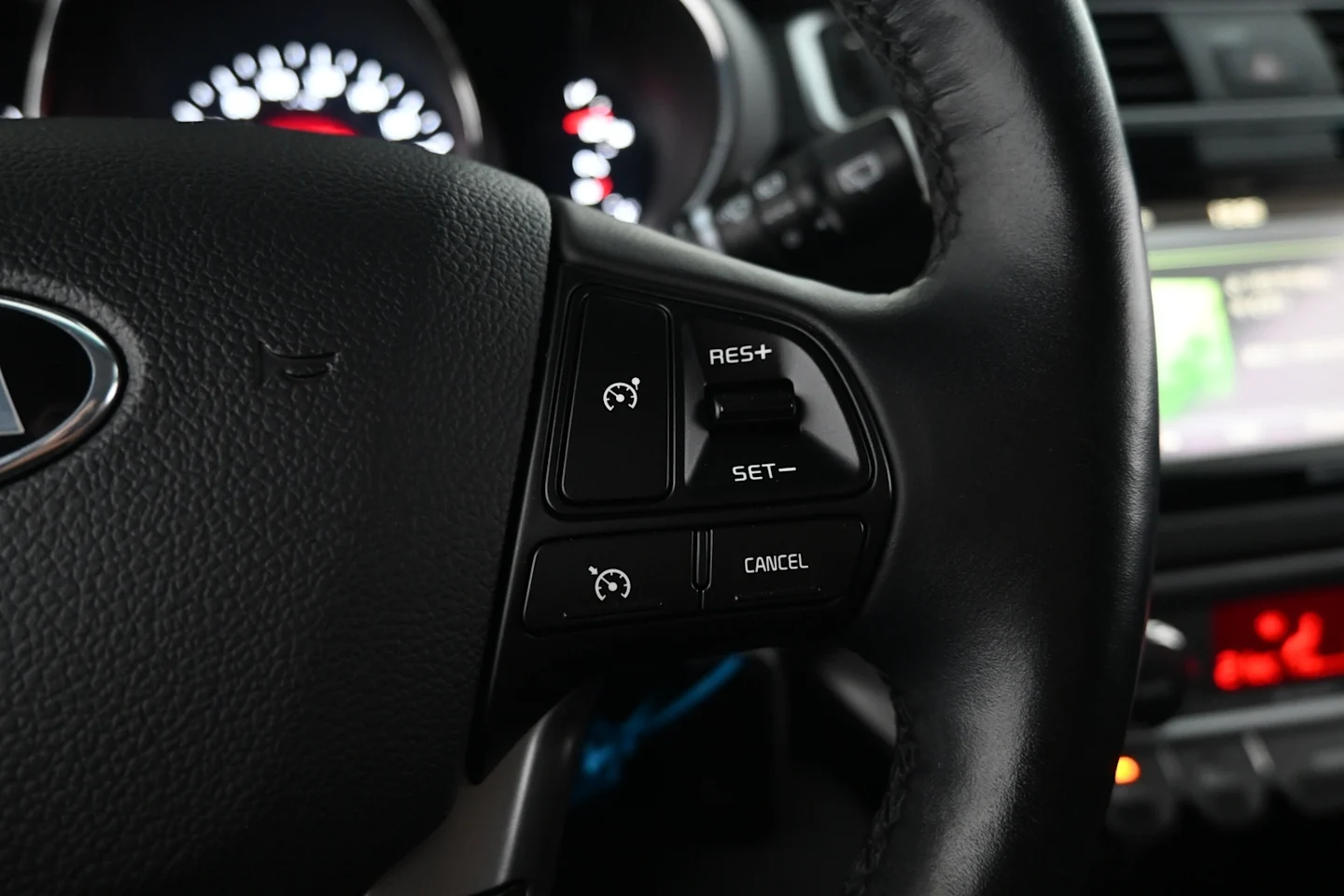 Car Image - 4Y4tz2SOYvpXJdzBQrNOXi