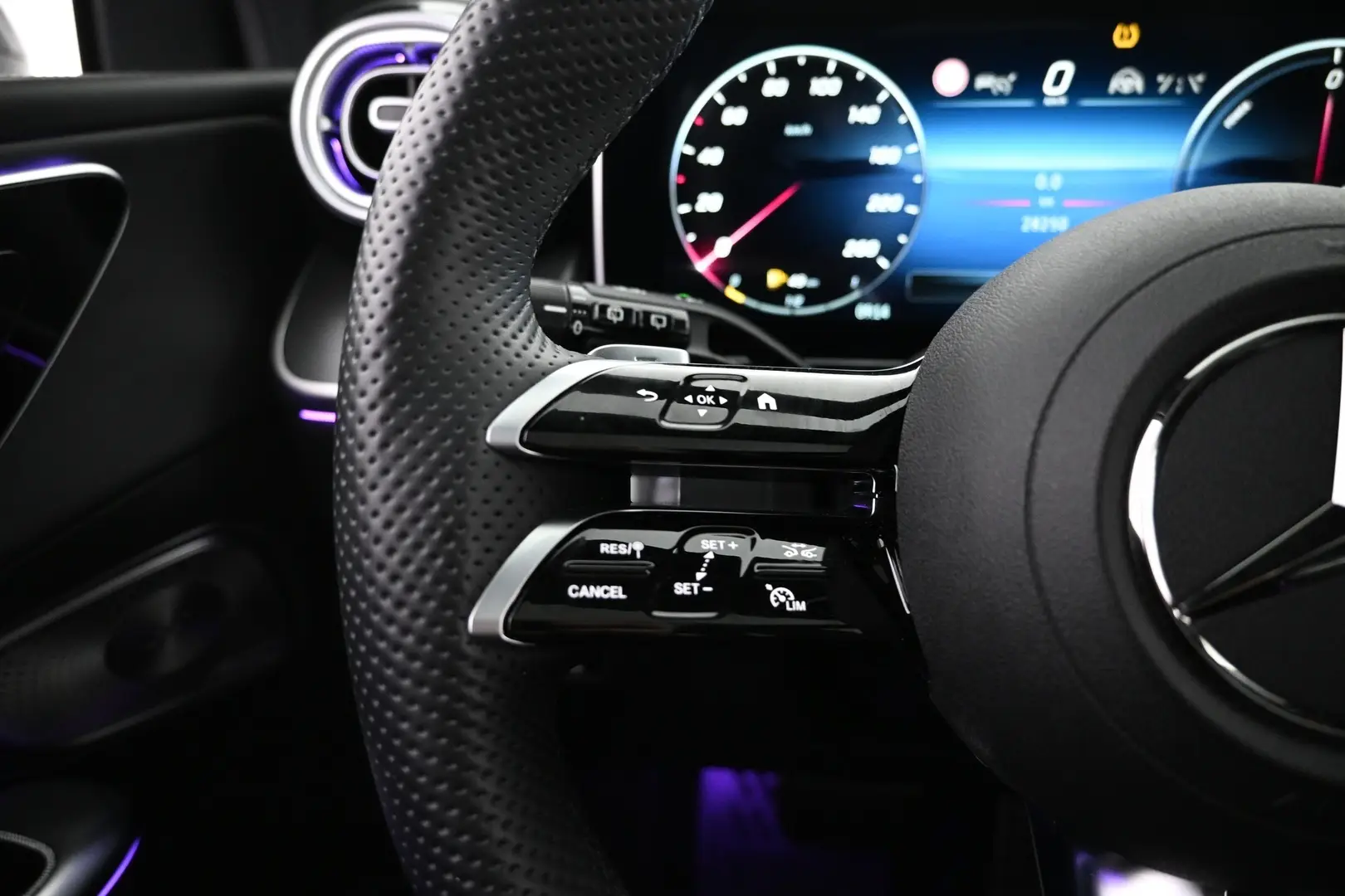Car Image - 6u2q1bX0Dc1aU1df1JExBp
