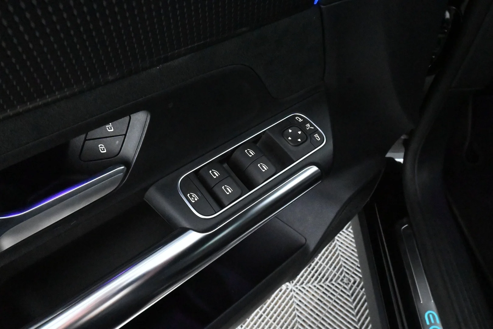 Car Image - 5B15sBUq2WDPQjcdk1xMyT