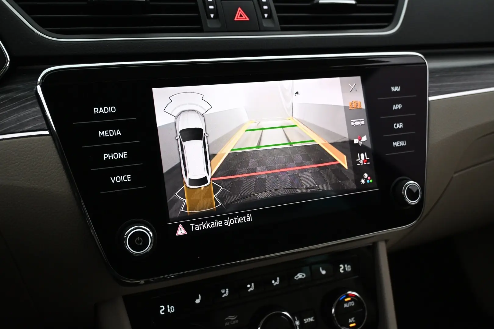 Car Image - 2sfBEFXzBDiBLKB4q5M40j