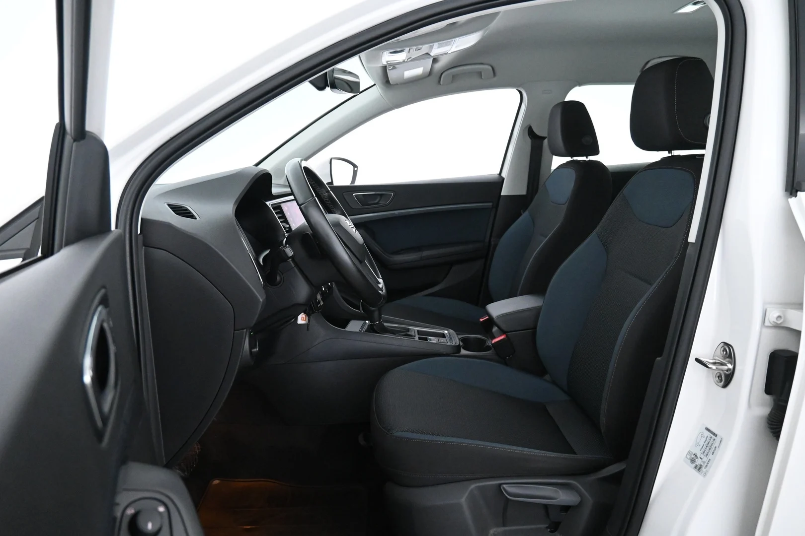 Car Image - 4L42kVXMlqwXO5GJKeHN8j