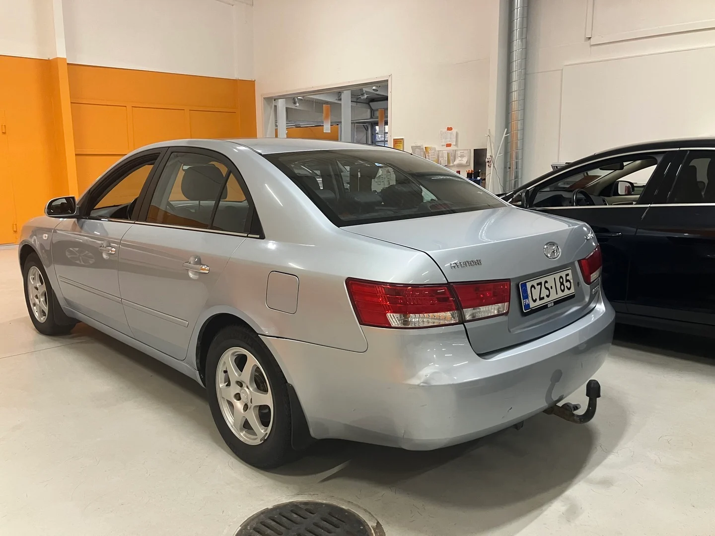 Car Image - 2KV2B6My5KuzxRxH7CCyp2