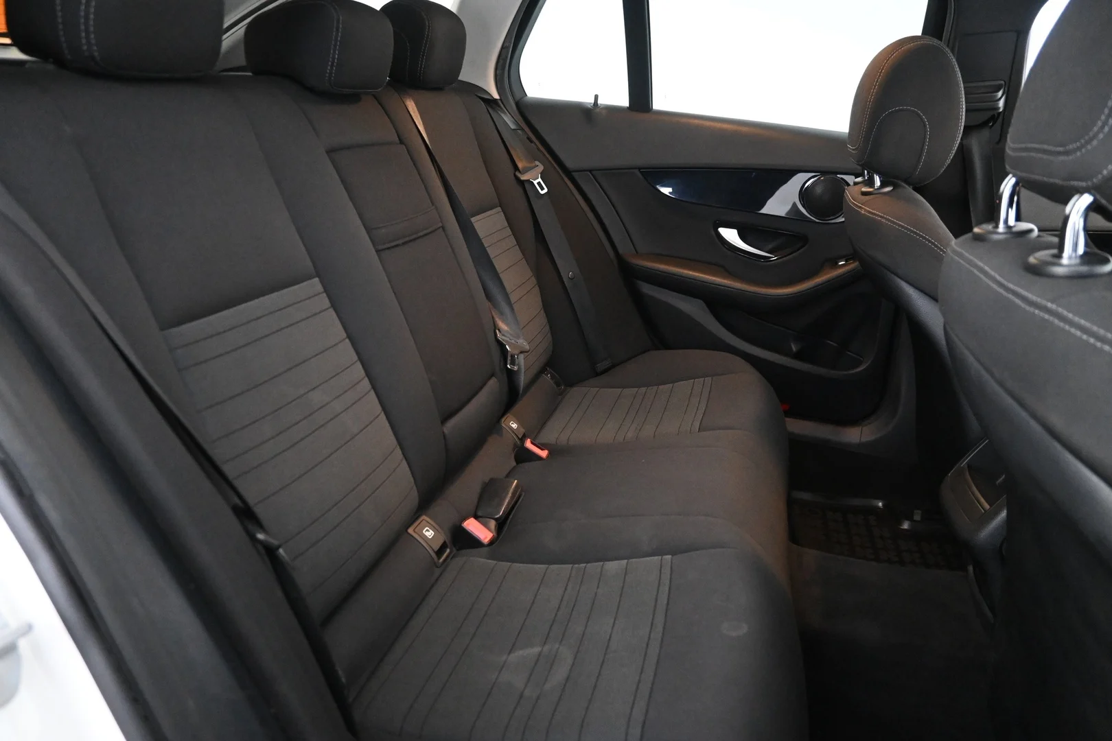 Car Image - 618XF3z8uGljtJzL2kNArI
