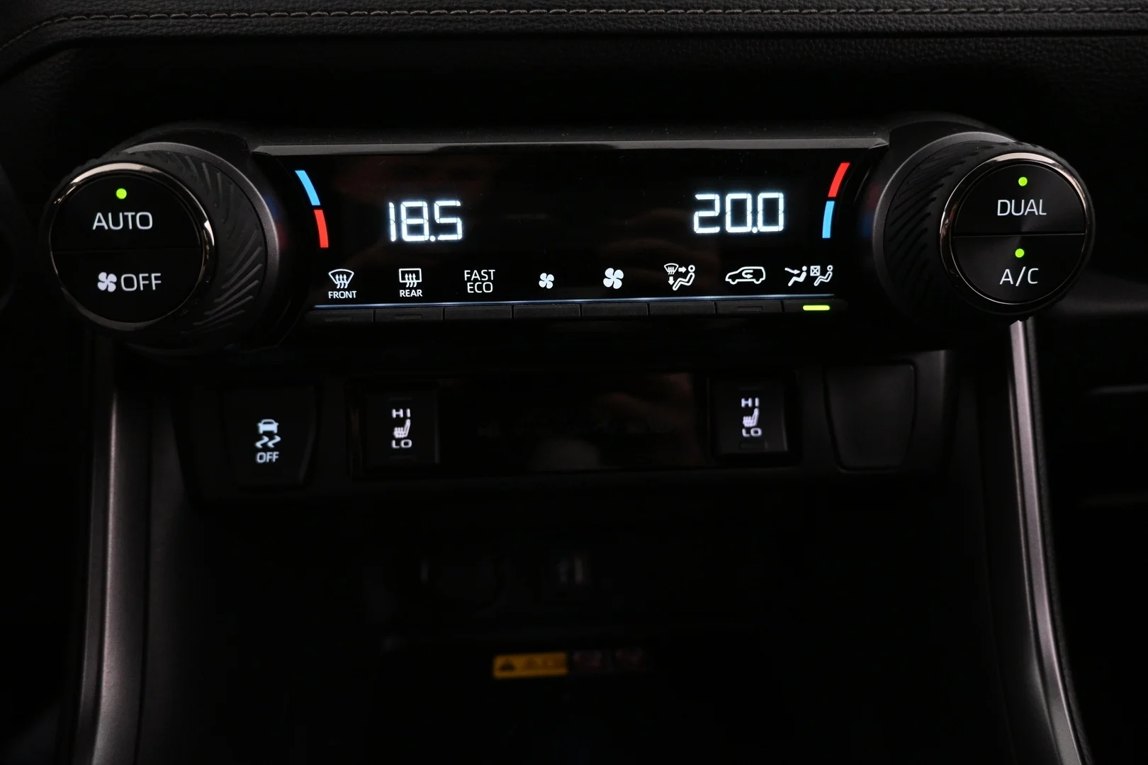 Car Image - 2Lc0yYjZmDSvaMKg2x1vTc