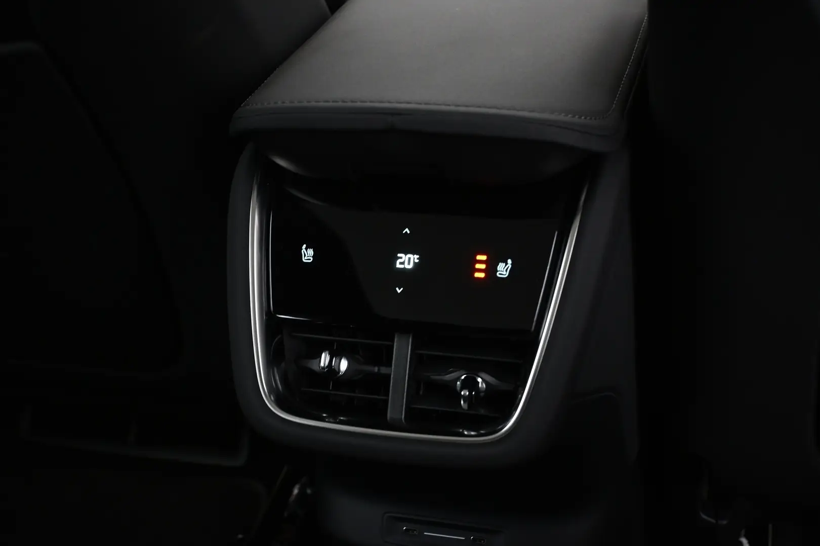 Car Image - 7q6Lc8N39kERI44UFFR6Mn