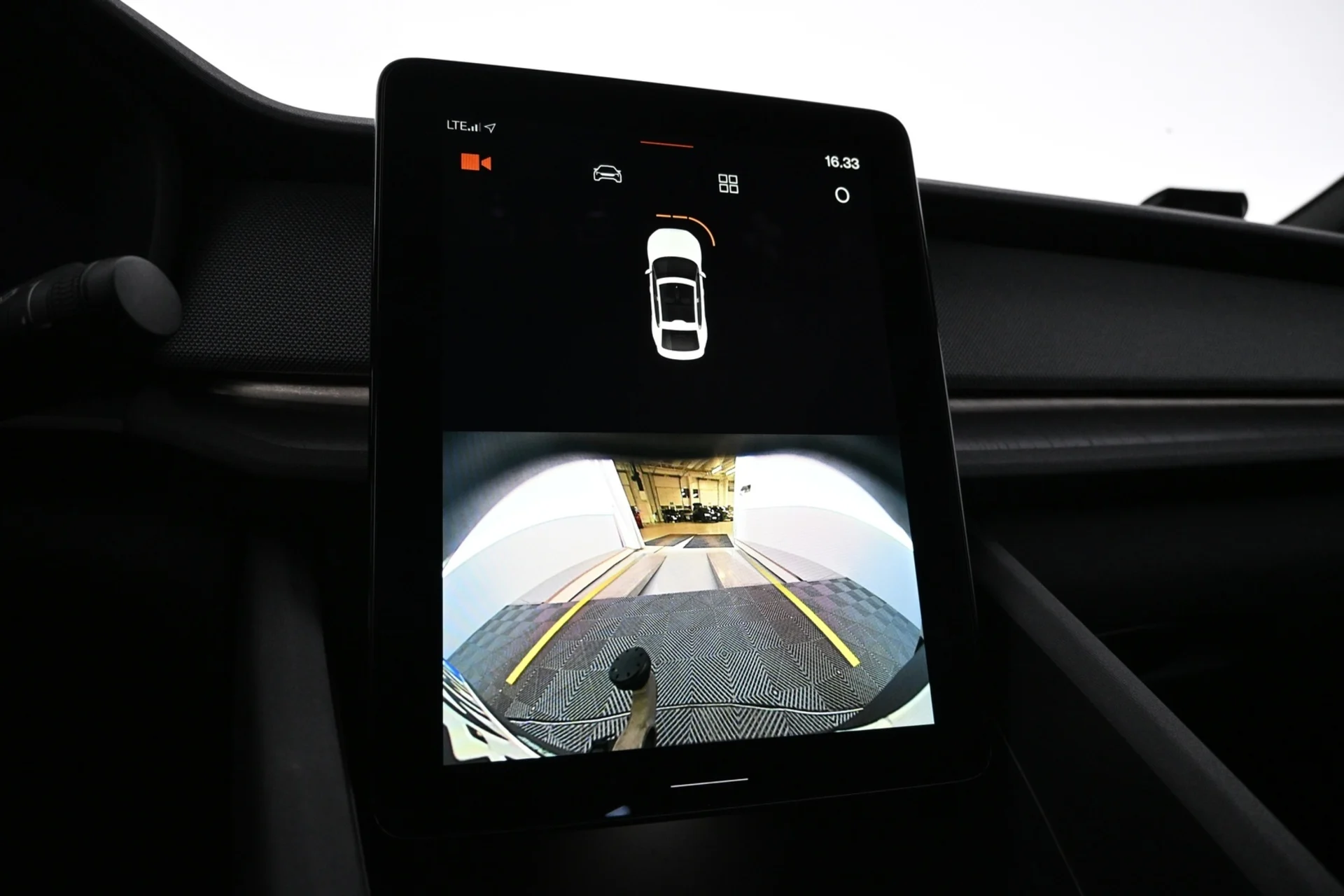 Car Image - LCzTpYPyAqGIkZJG0X8IP