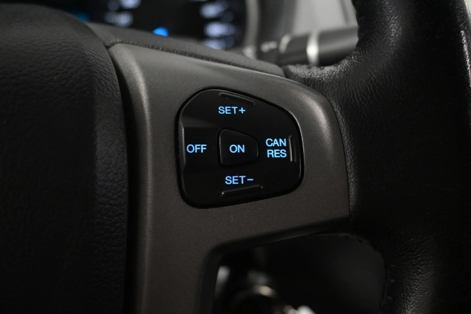 Car Image - 2qFN6lruA55YHqTQMPhTdb