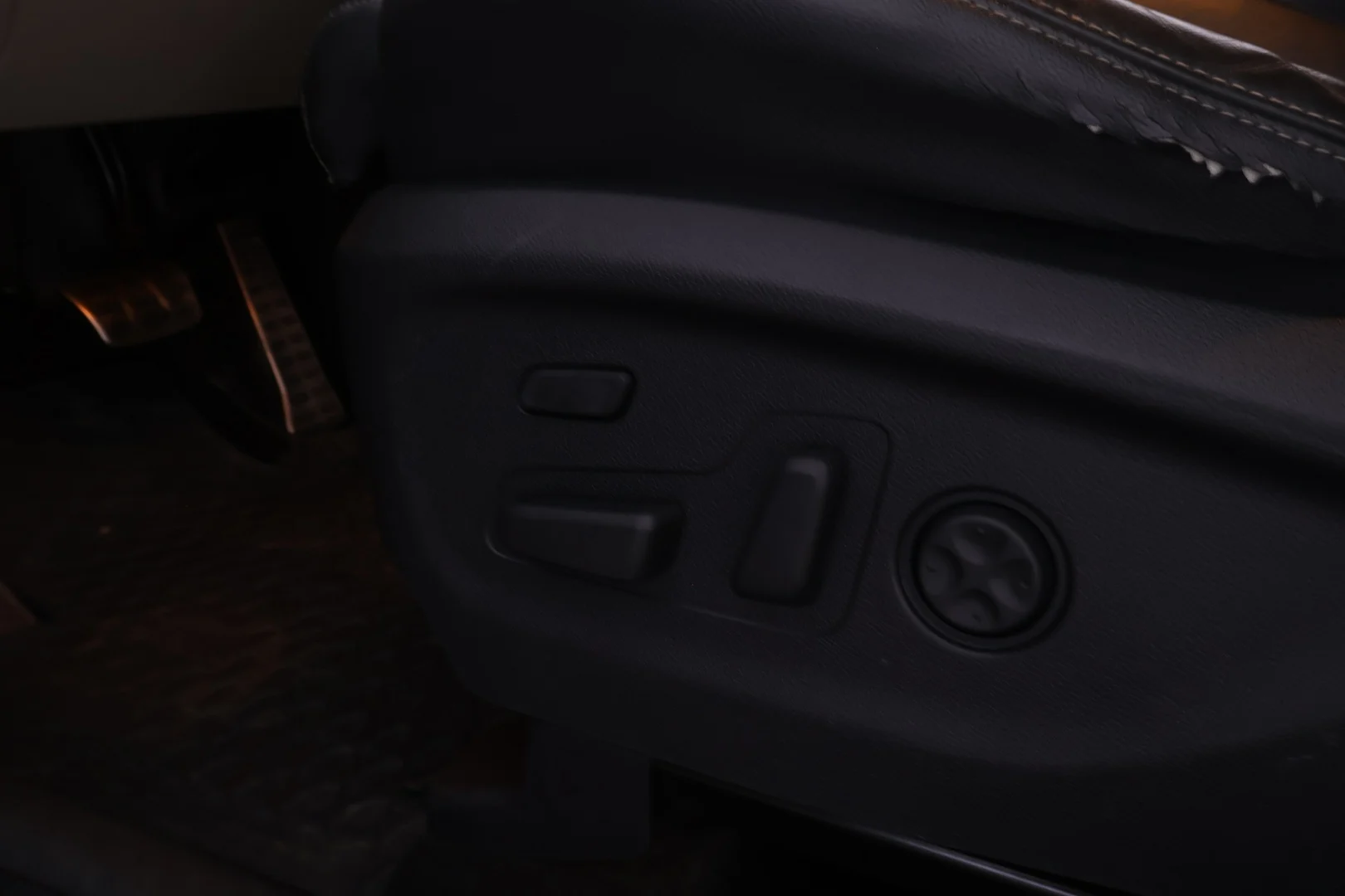 Car Image - 3yFtp4Fs87lk0HK9zECILH