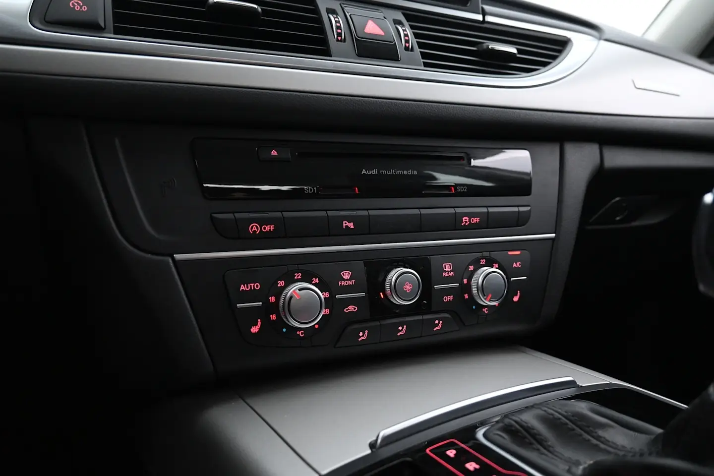 Car Image - 2bzuuQ6DpebRMZEpOcptuF