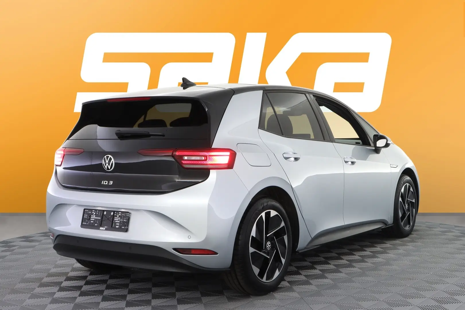Car Image - tUgW9ZIRtO6qTRxXv880J