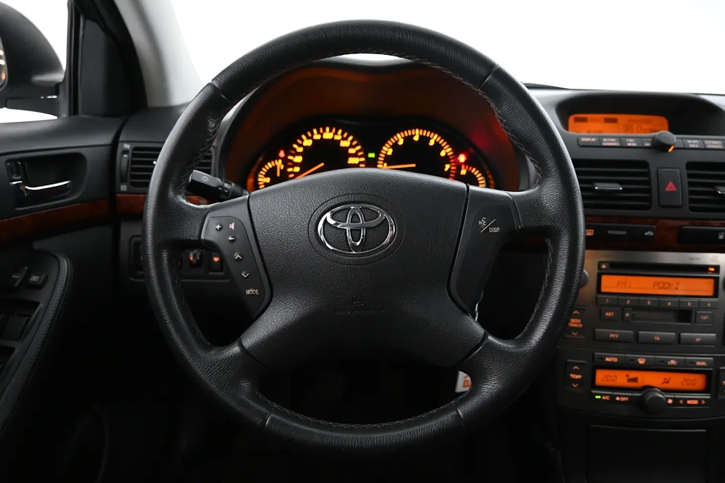 Car Image - 4uJzEmBPRLifdO9qNO5eUN
