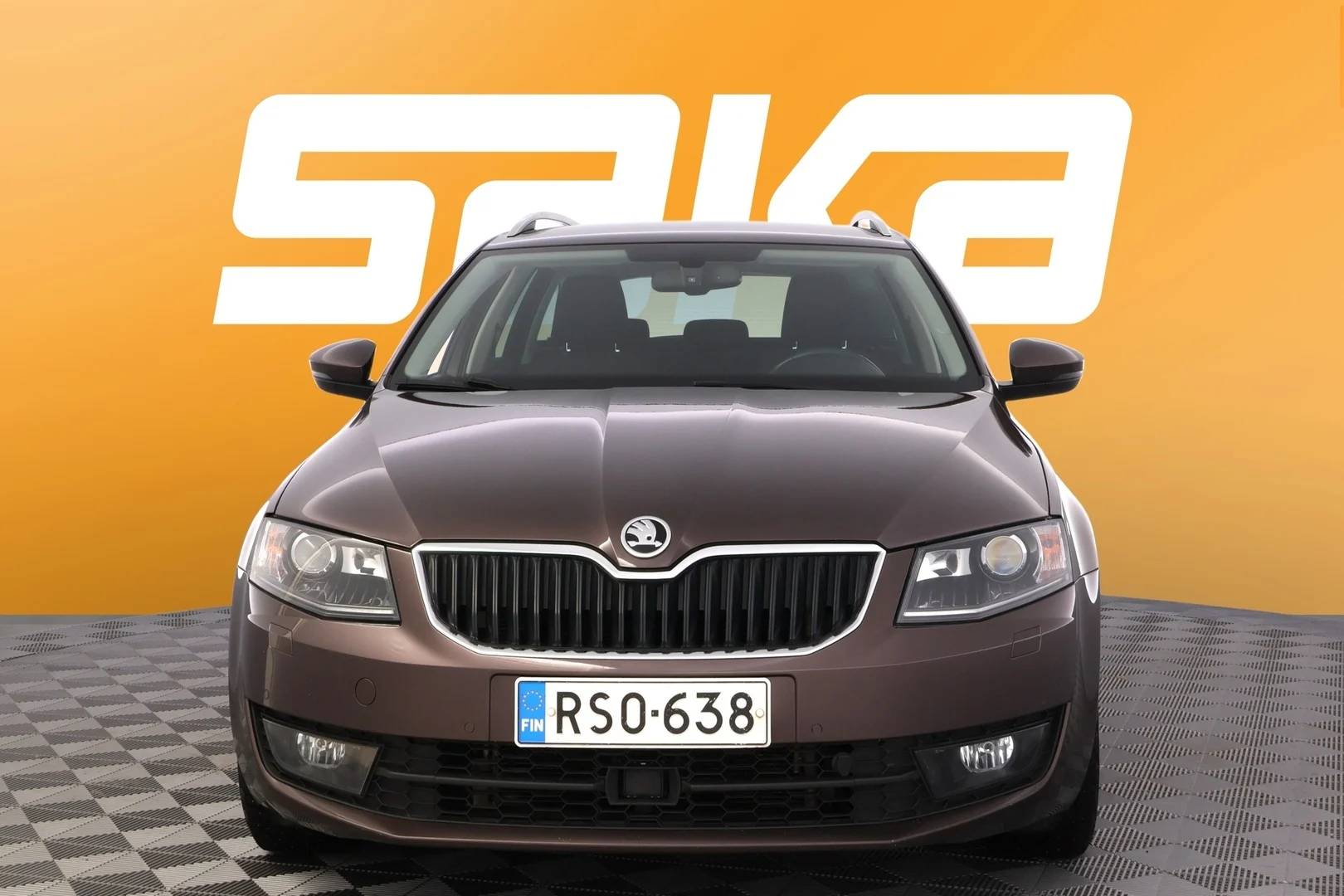 Car Image - ggi6FaqaENbQDowsZVg5Y