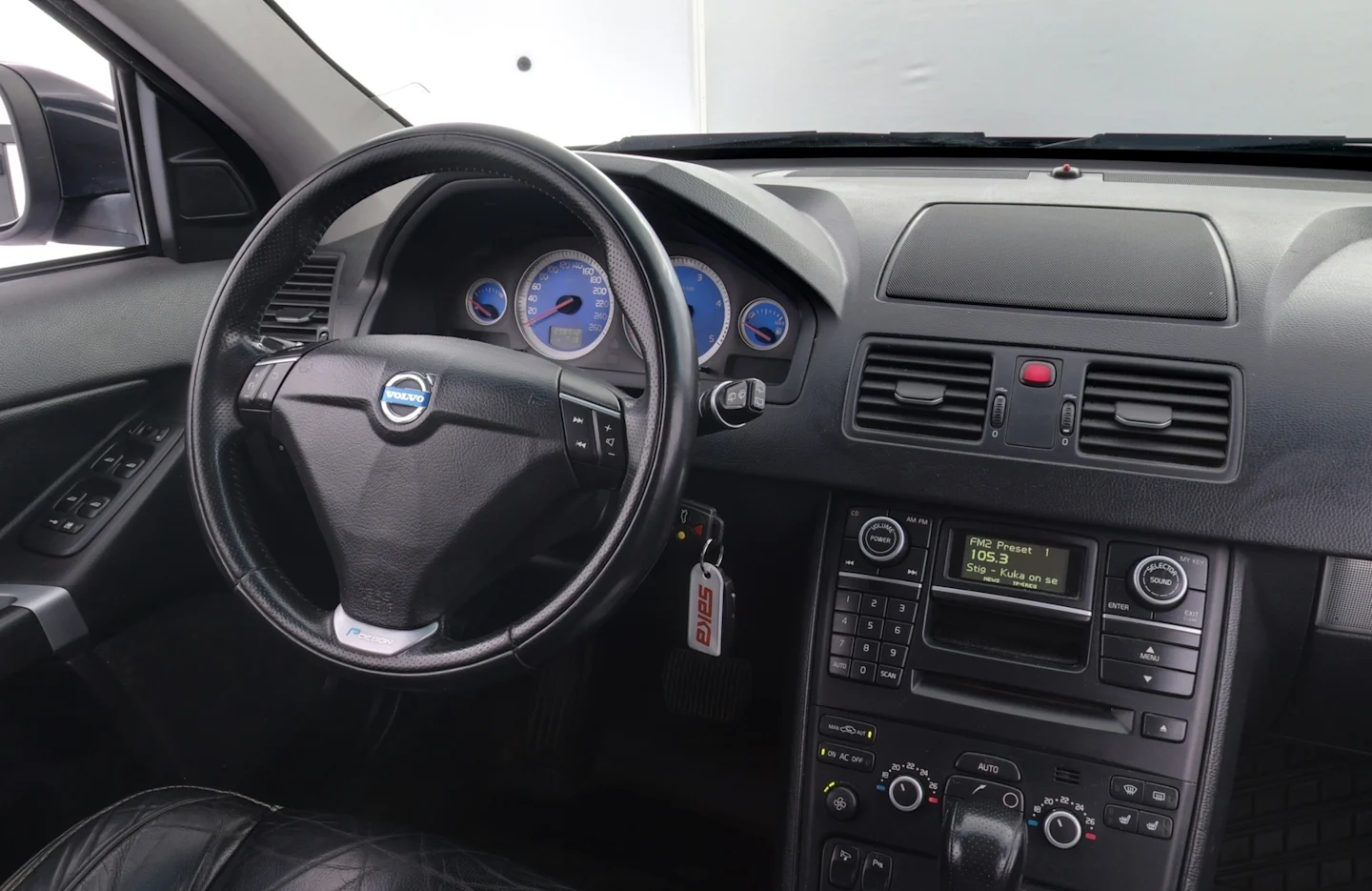 Car Image - 6uf9zfbkfCQLyna7sSGQId