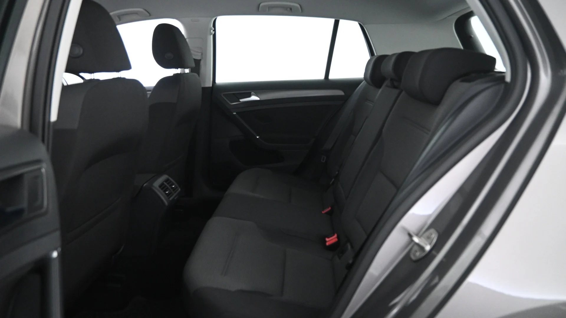 Car Image - 4dK7vveKXb8LHwLpYAZck