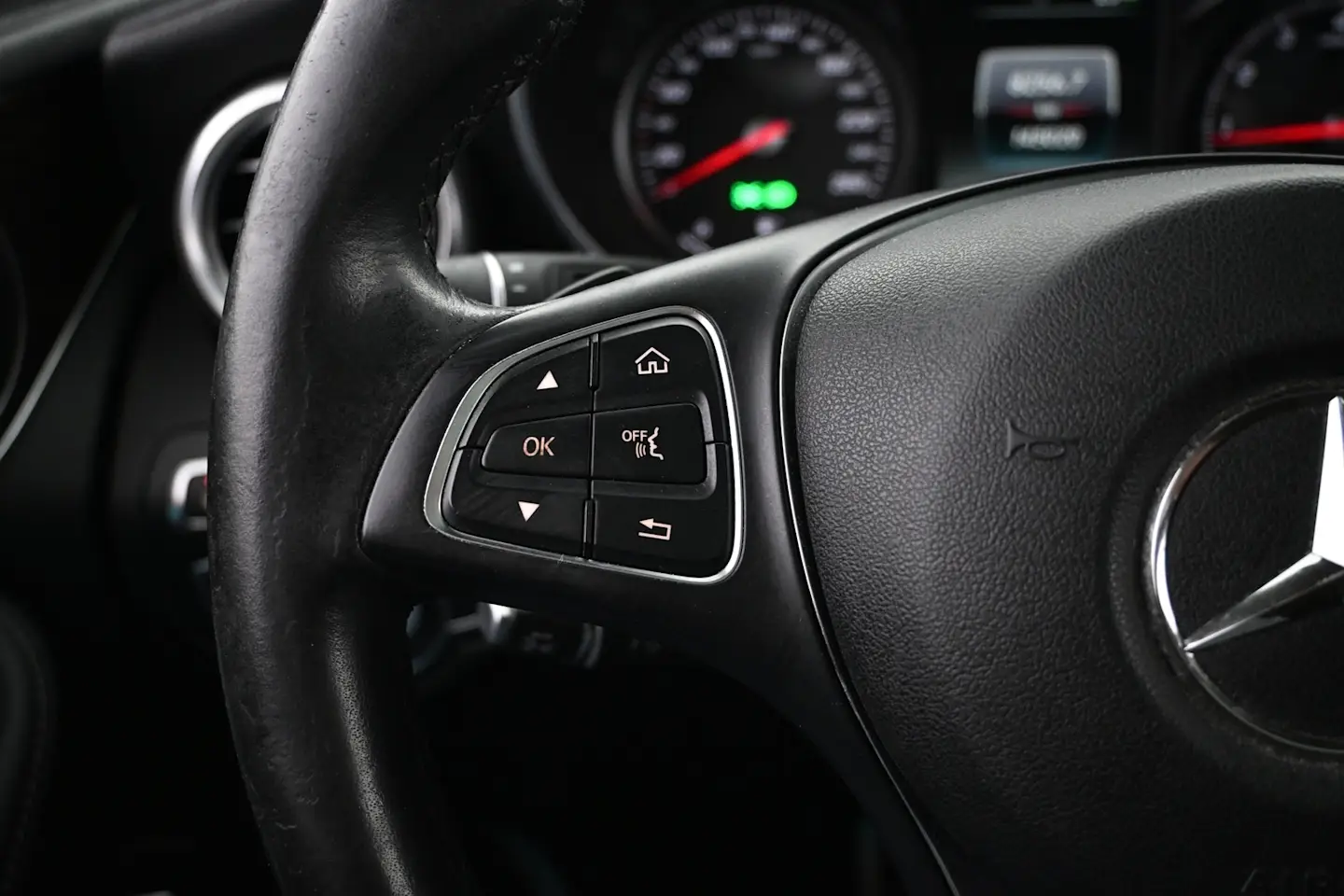 Car Image - 1IWDlre7MUbpkIJk9drEsi