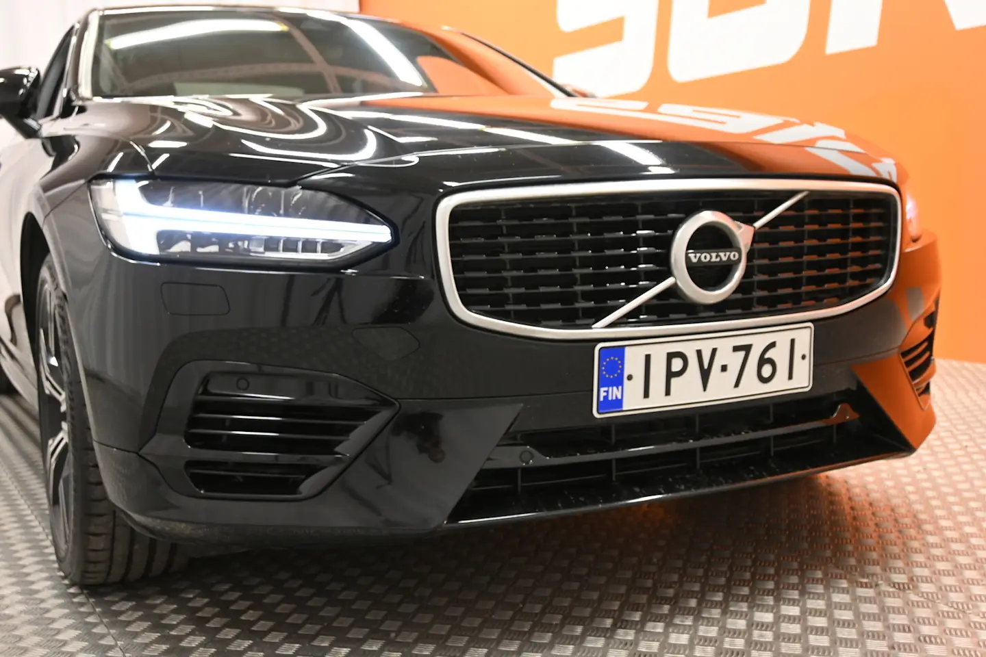 Car Image - 7uA1qSiMrZqz8cOSy1V6cZ