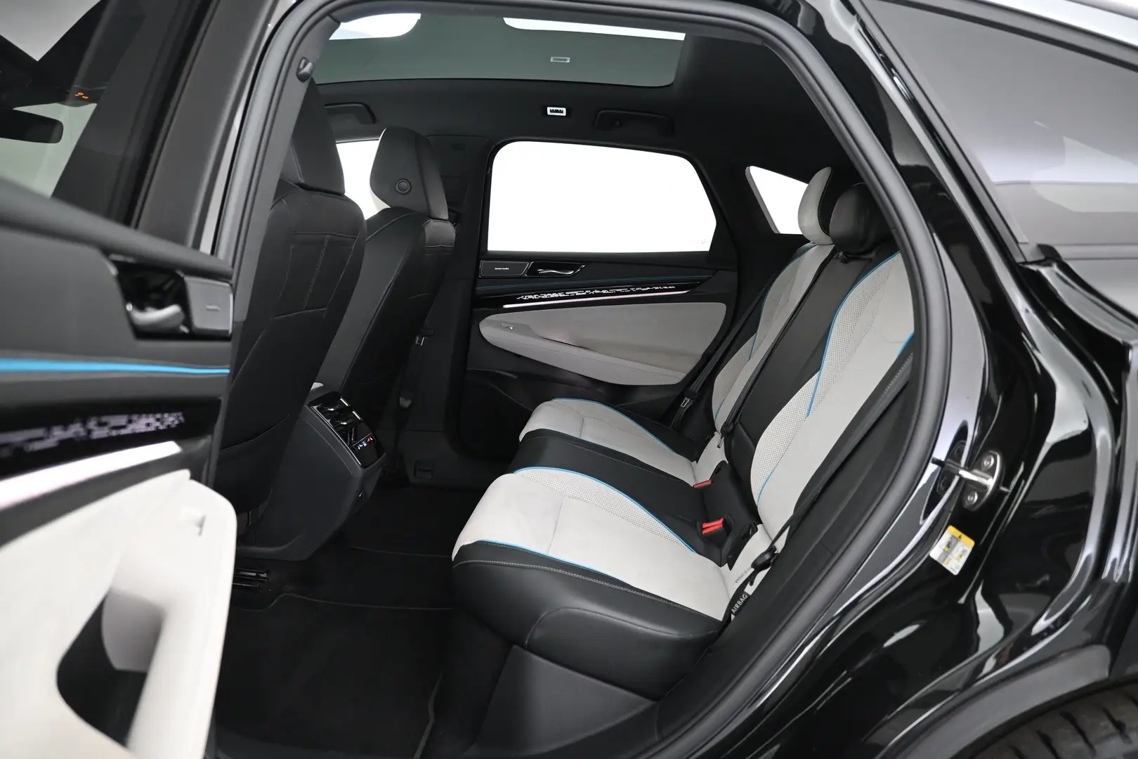 Car Image - 783IhNA1C4ttMQUj78ci8b