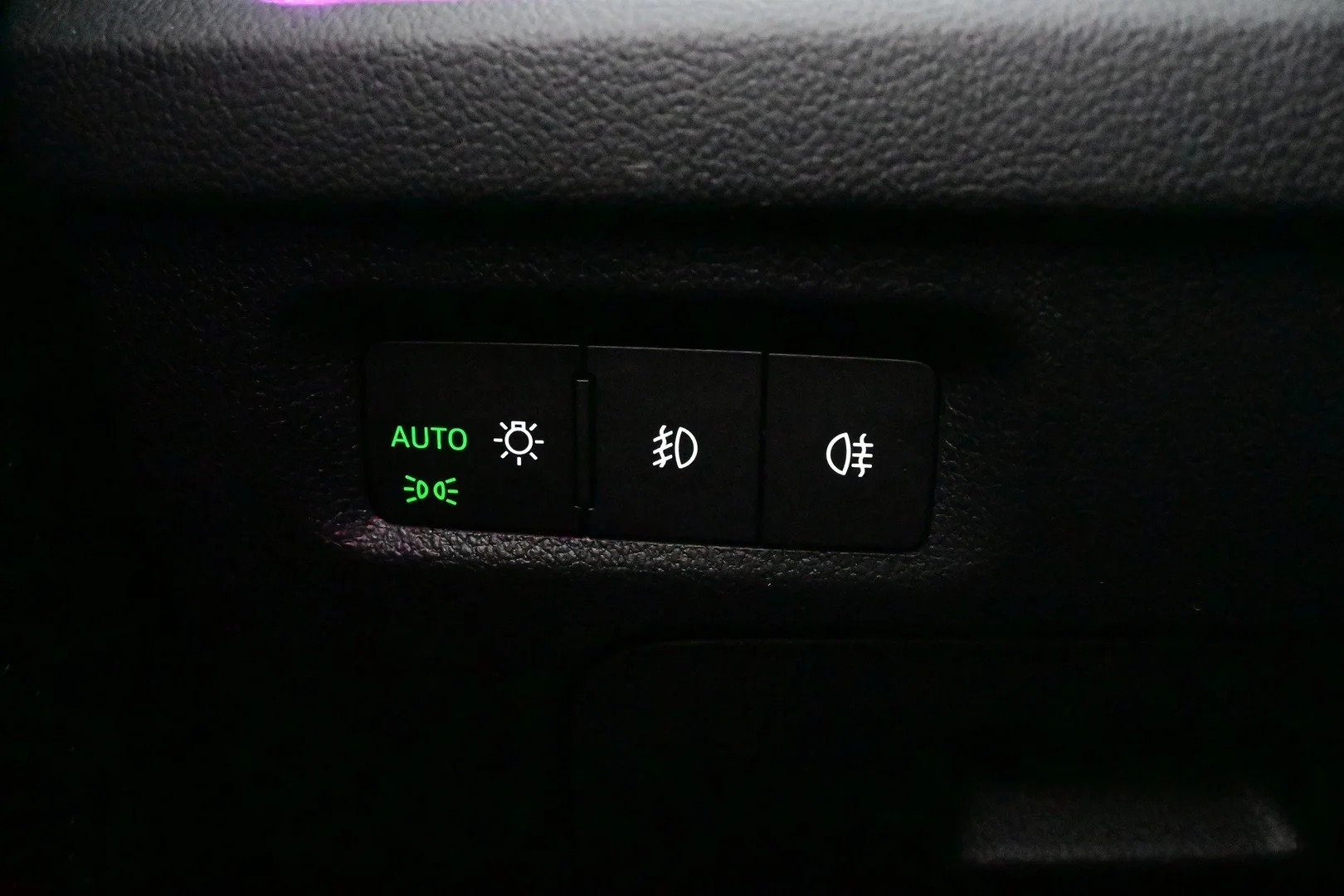 Car Image - 2RtFu7saWiXfKX4kXyRE1q