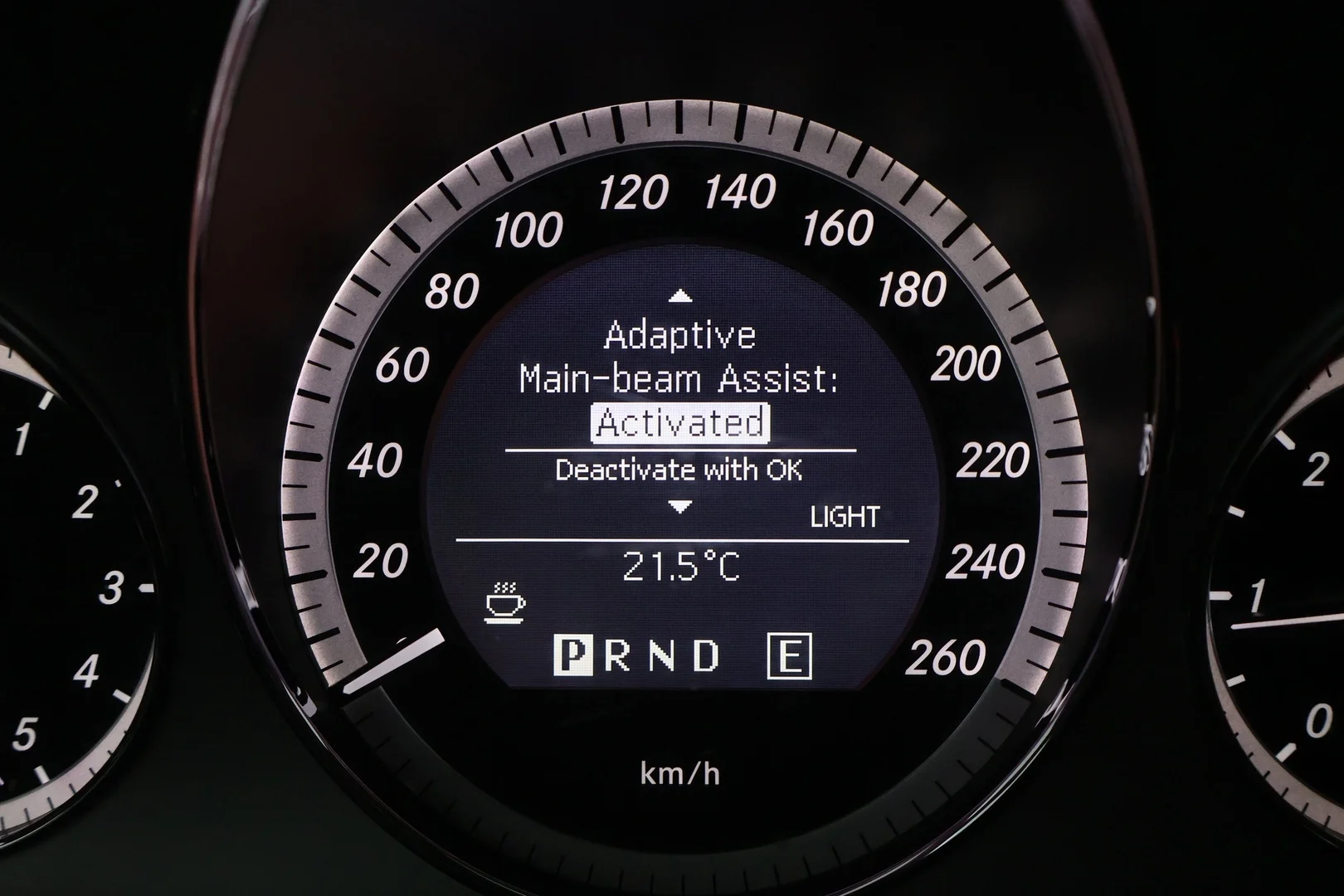 Car Image - vIGRb22cLcBRLs1OZ1vcV