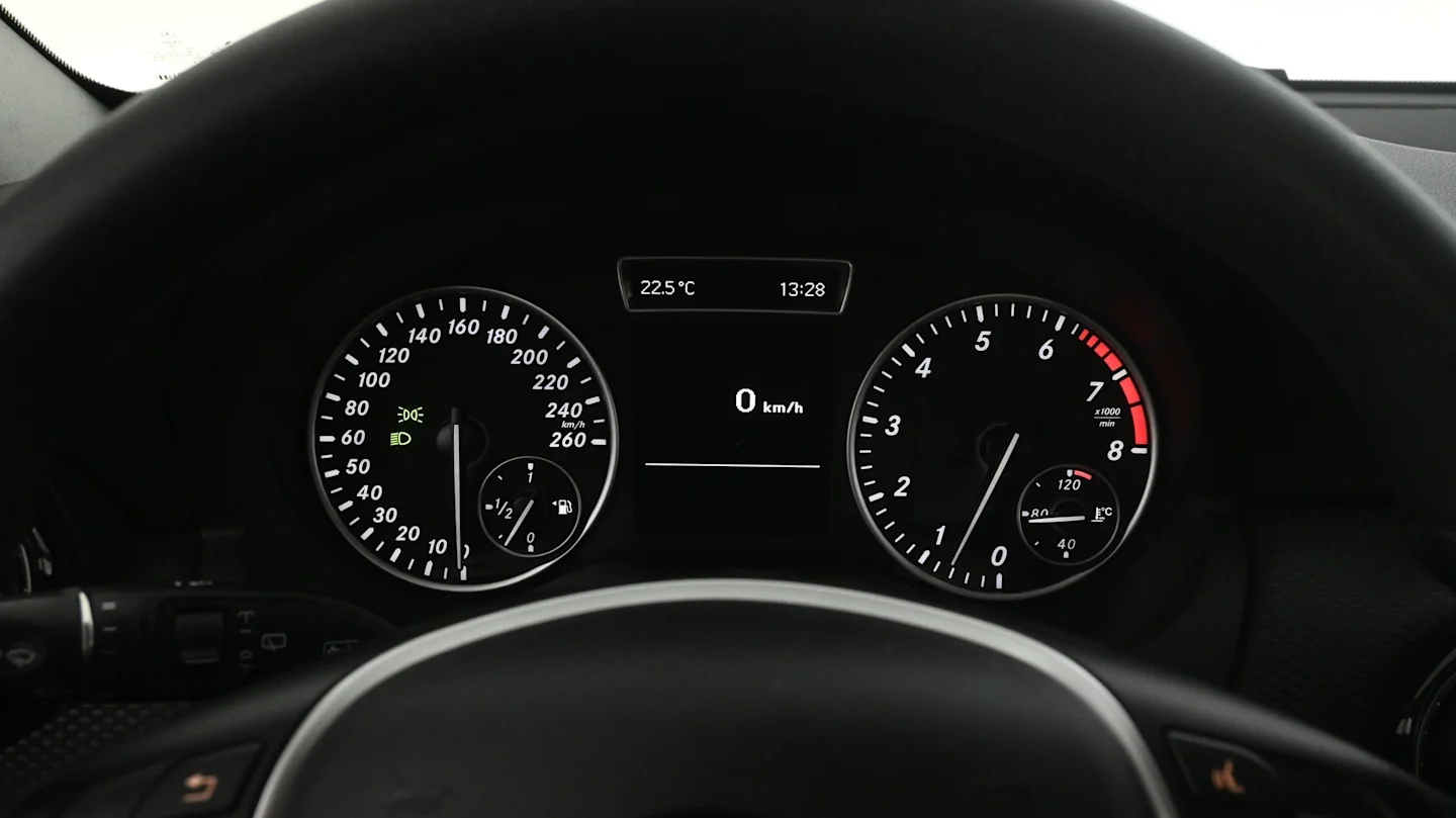 Car Image - 13DKLBfdGVJIjKouFkIudj