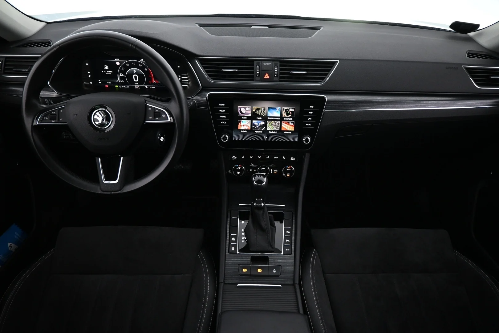 Car Image - 5jxPgzfrXf9zCUWUj6dKwH