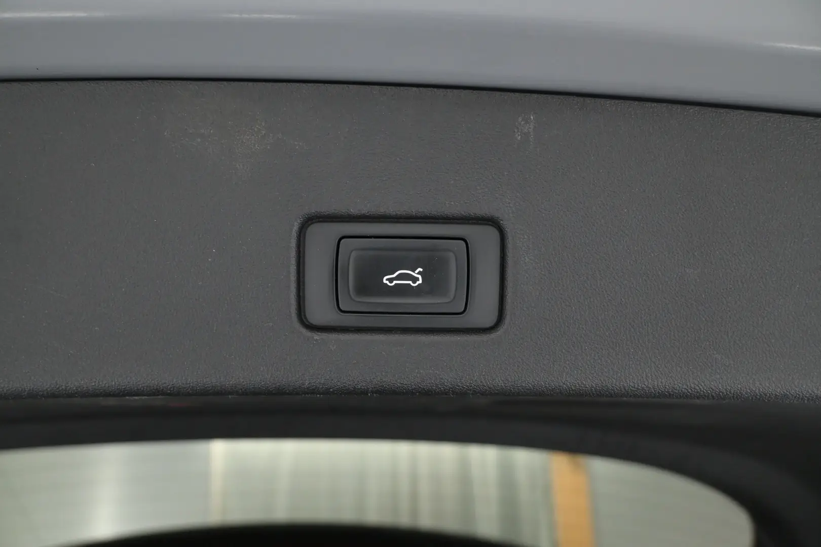 Car Image - 5OPfkUAeSJnpG5qcFNoyOm