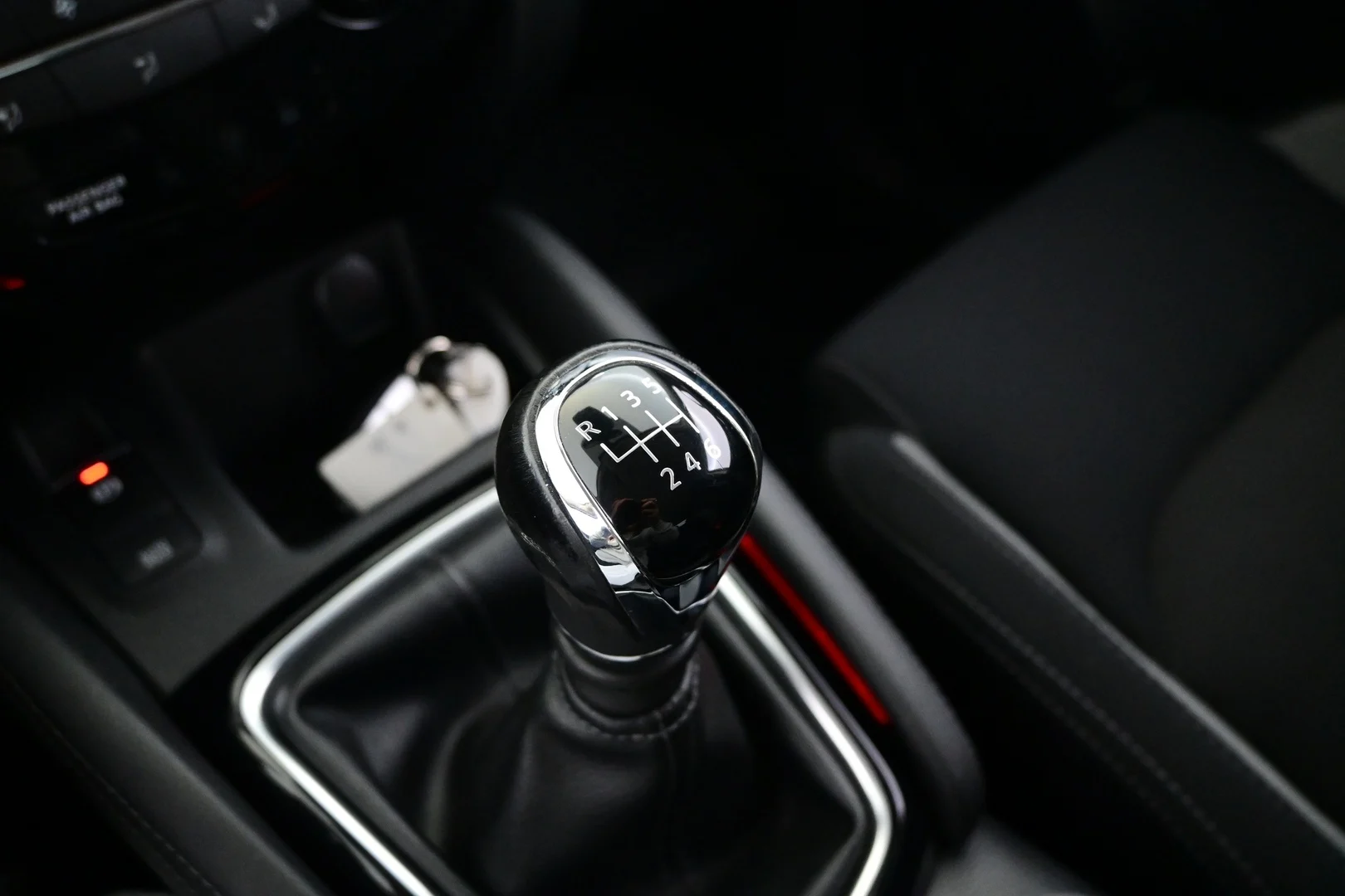 Car Image - 2O7ORD39sw3GoBnOY2OSyL