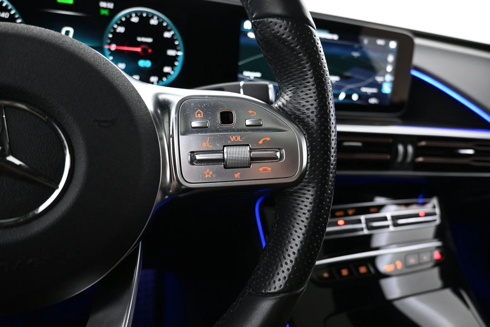 Car Image - 2fxJOLmULO1ky4051dcoph